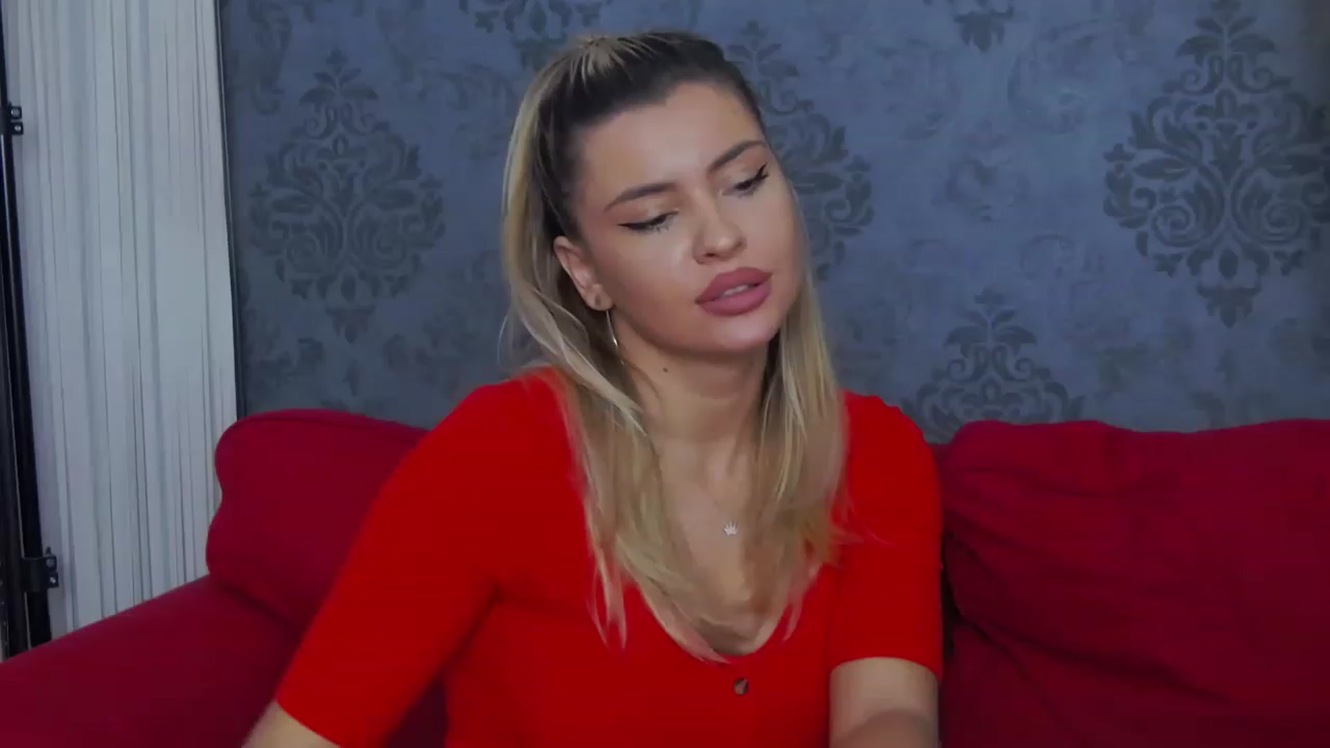 Gallery image thumbnail from EmilyLax's myfreecams stream on, 06/20/2023, 07:51 image 13 of 20