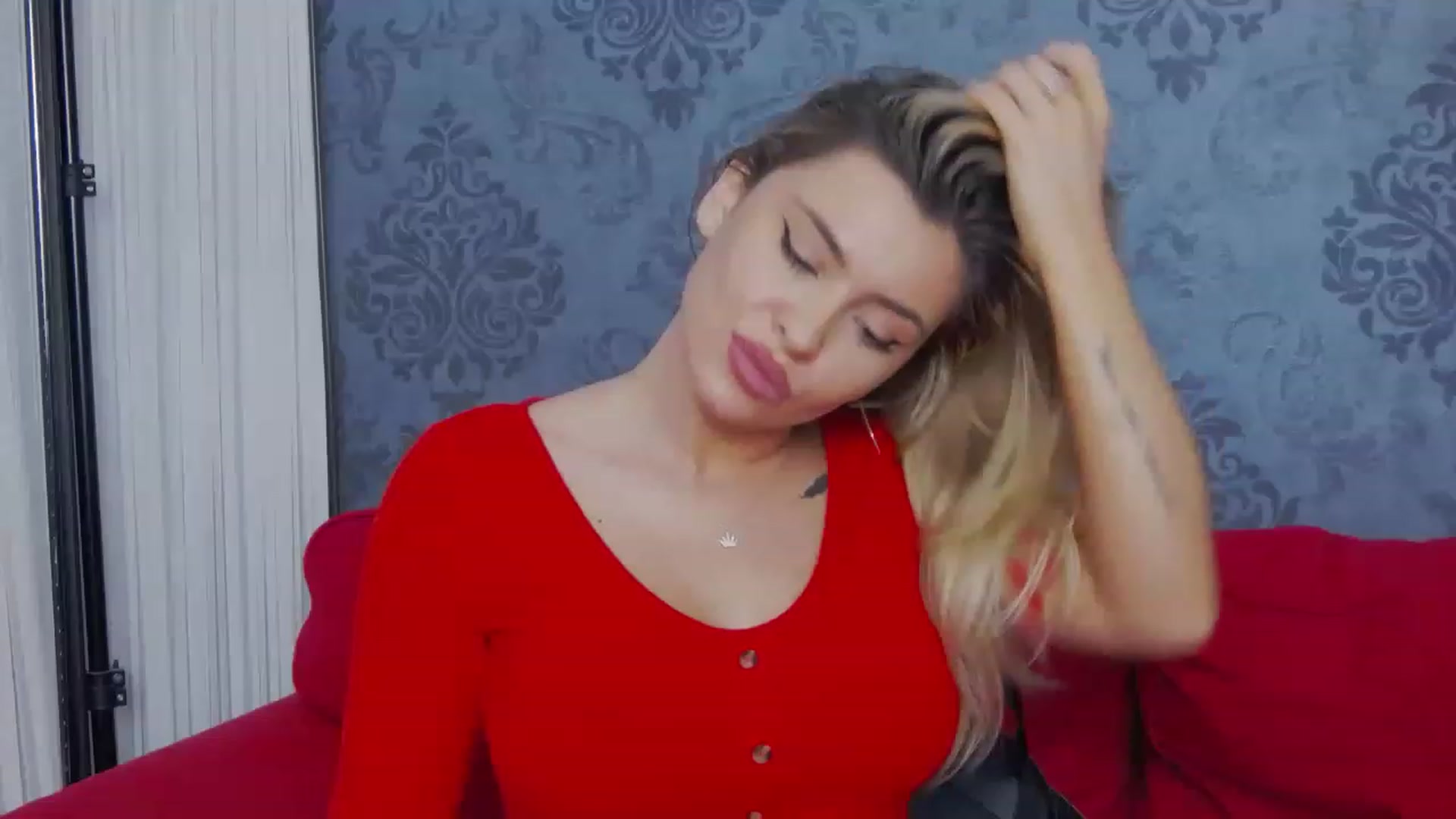 Gallery image thumbnail from EmilyLax's myfreecams stream on, 06/20/2023, 07:51 image 5 of 20