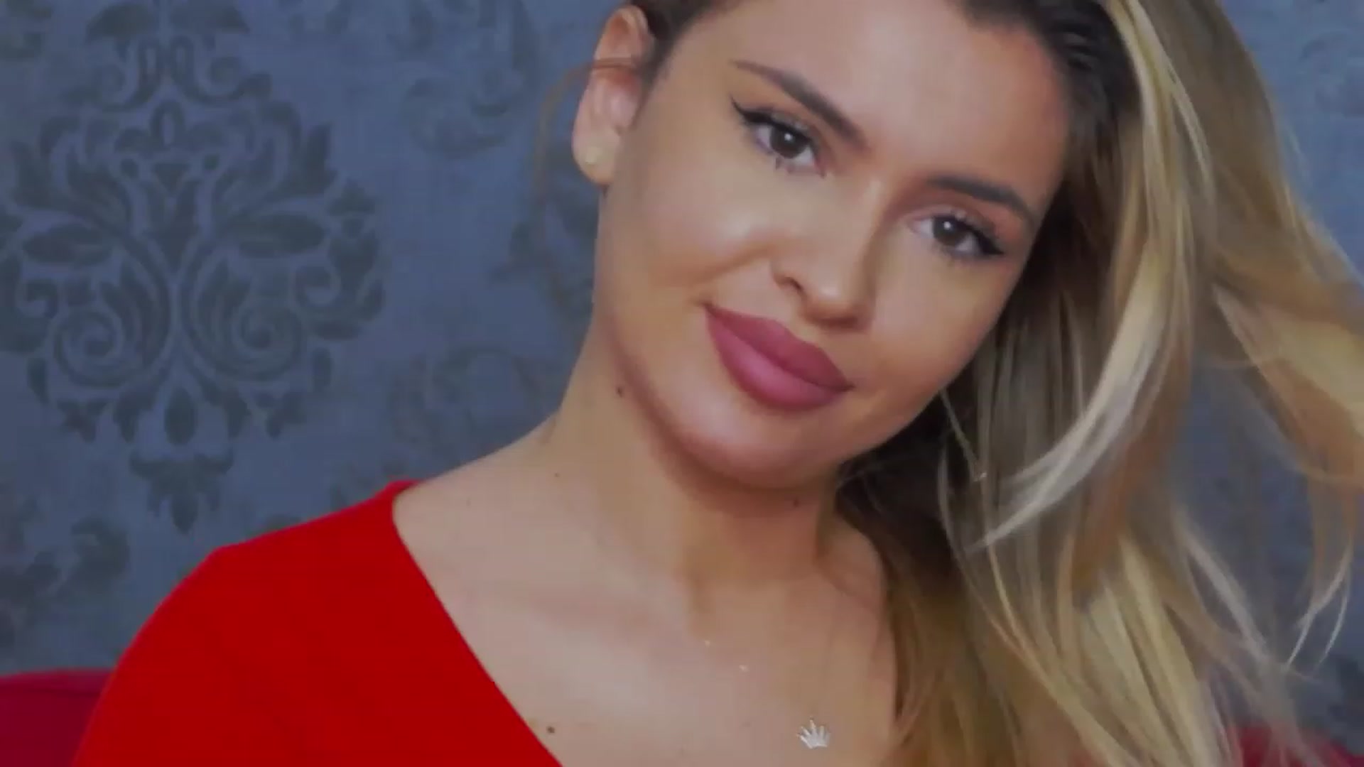 Gallery image thumbnail from EmilyLax's myfreecams stream on, 06/20/2023, 07:51 image 8 of 20