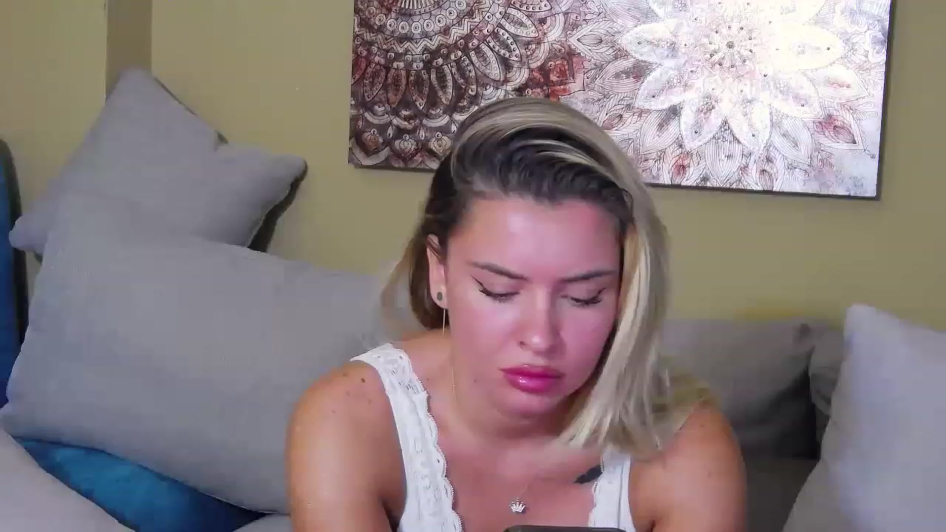 Gallery image thumbnail from EmilyLax's myfreecams stream on, 07/06/2023, 19:18 image 15 of 20