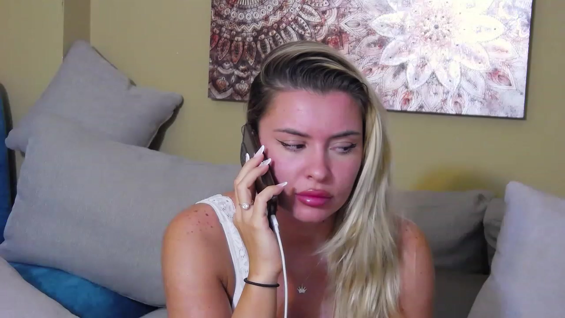 Gallery image thumbnail from EmilyLax's myfreecams stream on, 07/06/2023, 19:18 image 10 of 20