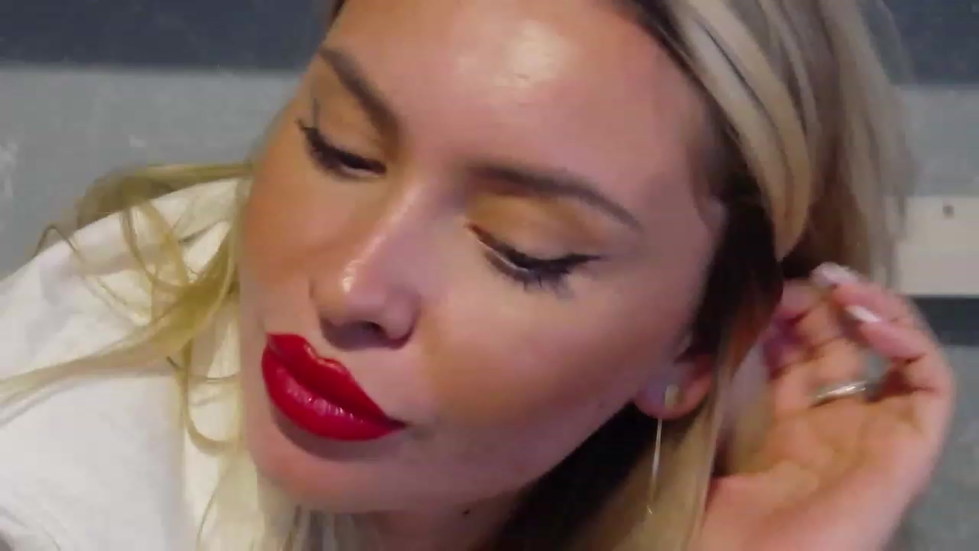 Gallery image thumbnail from EmilyLax's myfreecams stream on, 07/09/2023, 15:33 image 20 of 20