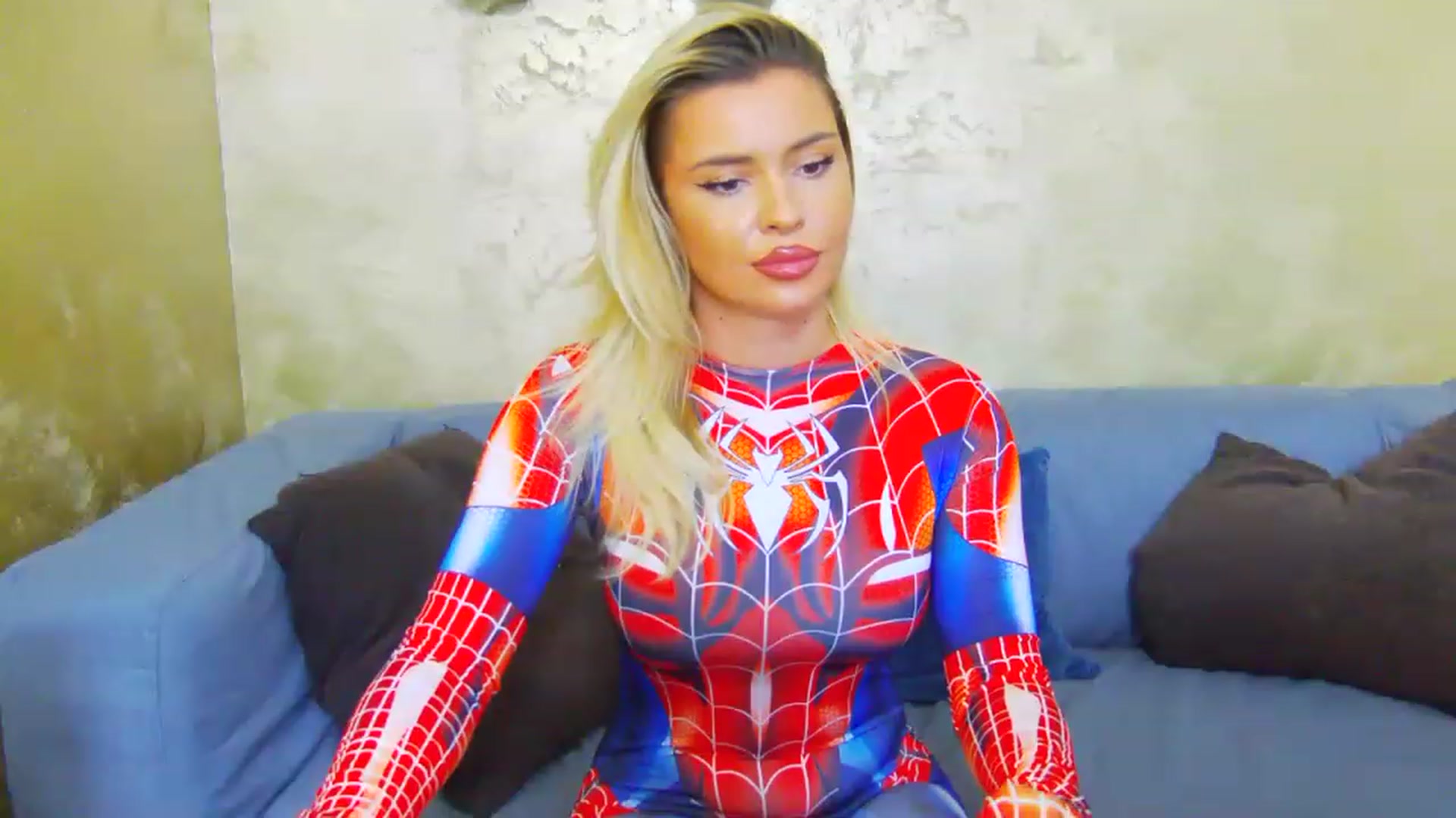 Gallery image thumbnail from EmilyLax's myfreecams stream on, 07/19/2023, 17:24 image 7 of 20