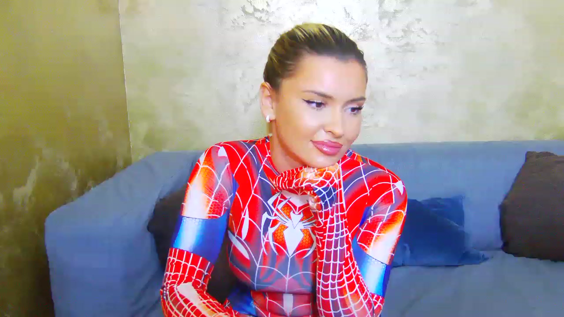 Gallery image thumbnail from EmilyLax's myfreecams stream on, 07/19/2023, 17:24 image 16 of 20