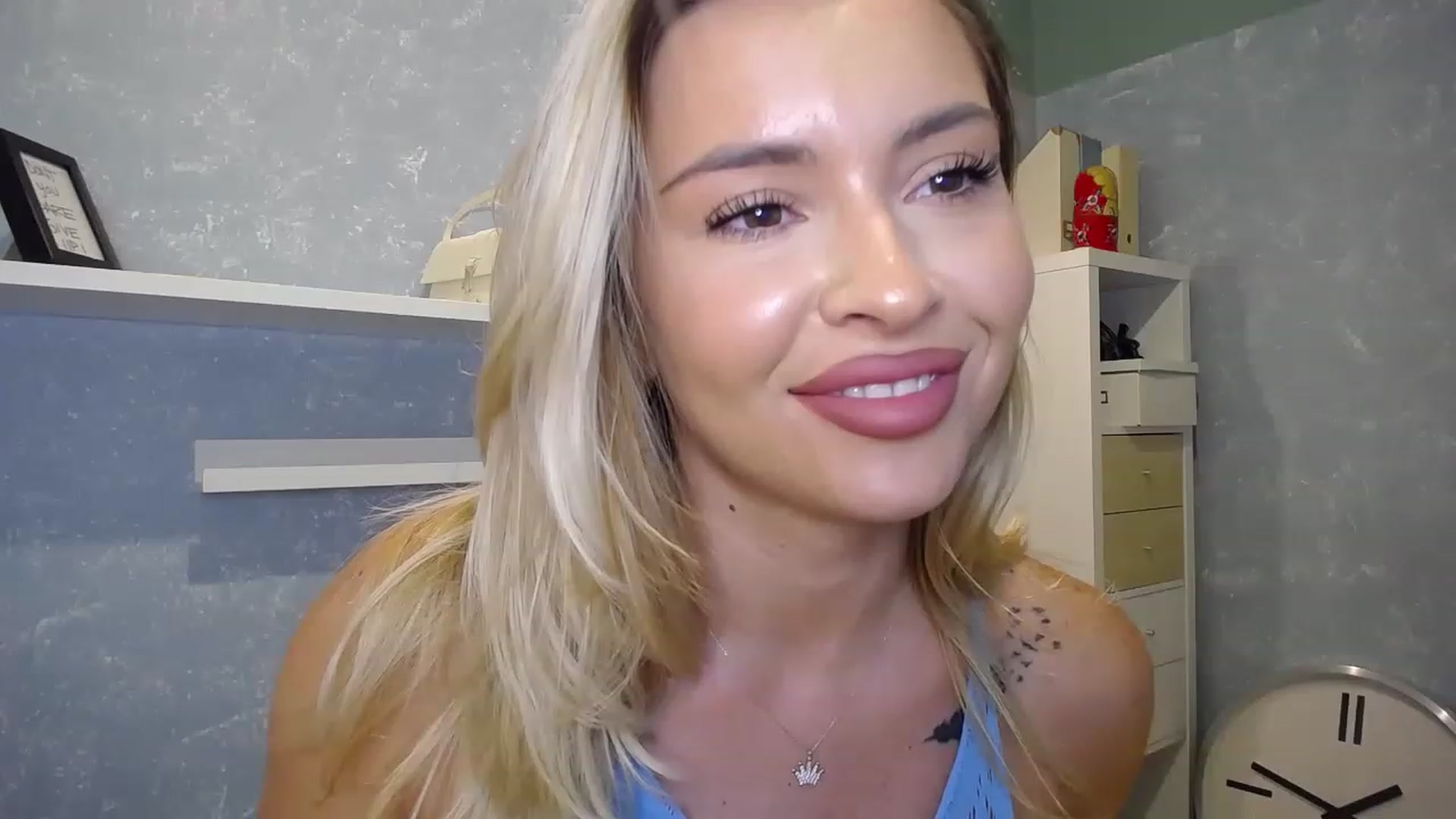 Gallery image thumbnail from EmilyLax's myfreecams stream on, 08/13/2023, 16:12 image 19 of 20