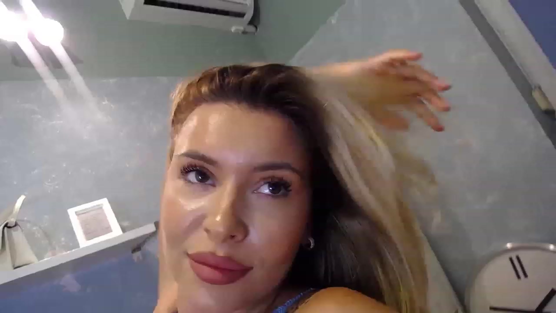 Gallery image thumbnail from EmilyLax's myfreecams stream on, 08/13/2023, 16:12 image 1 of 20