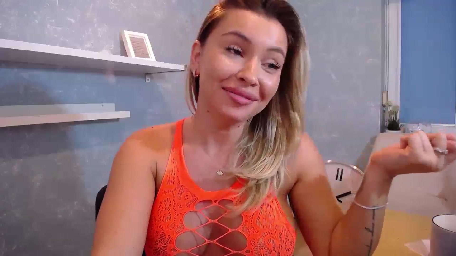 Gallery image thumbnail from EmilyLax's myfreecams stream on, 08/16/2023, 19:11 image 4 of 20
