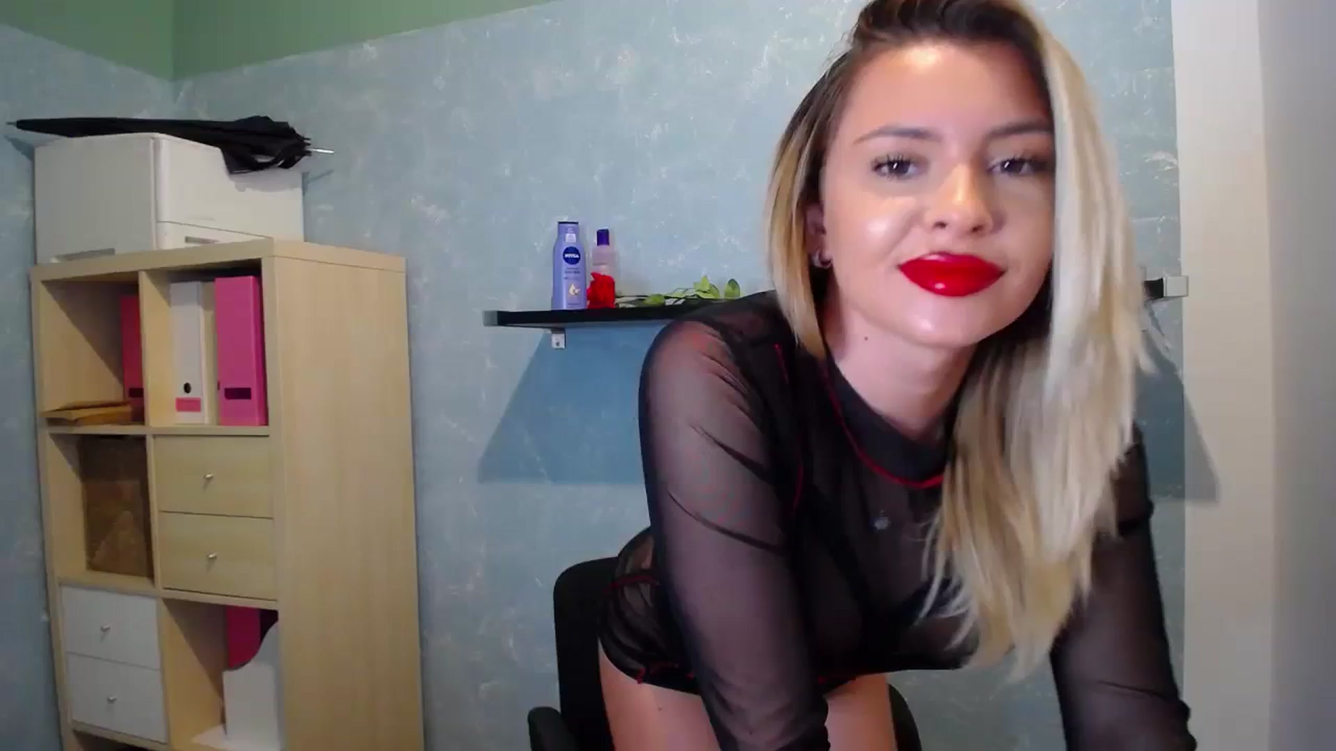 Gallery image thumbnail from EmilyLax's myfreecams stream on, 08/25/2023, 18:49 image 1 of 20