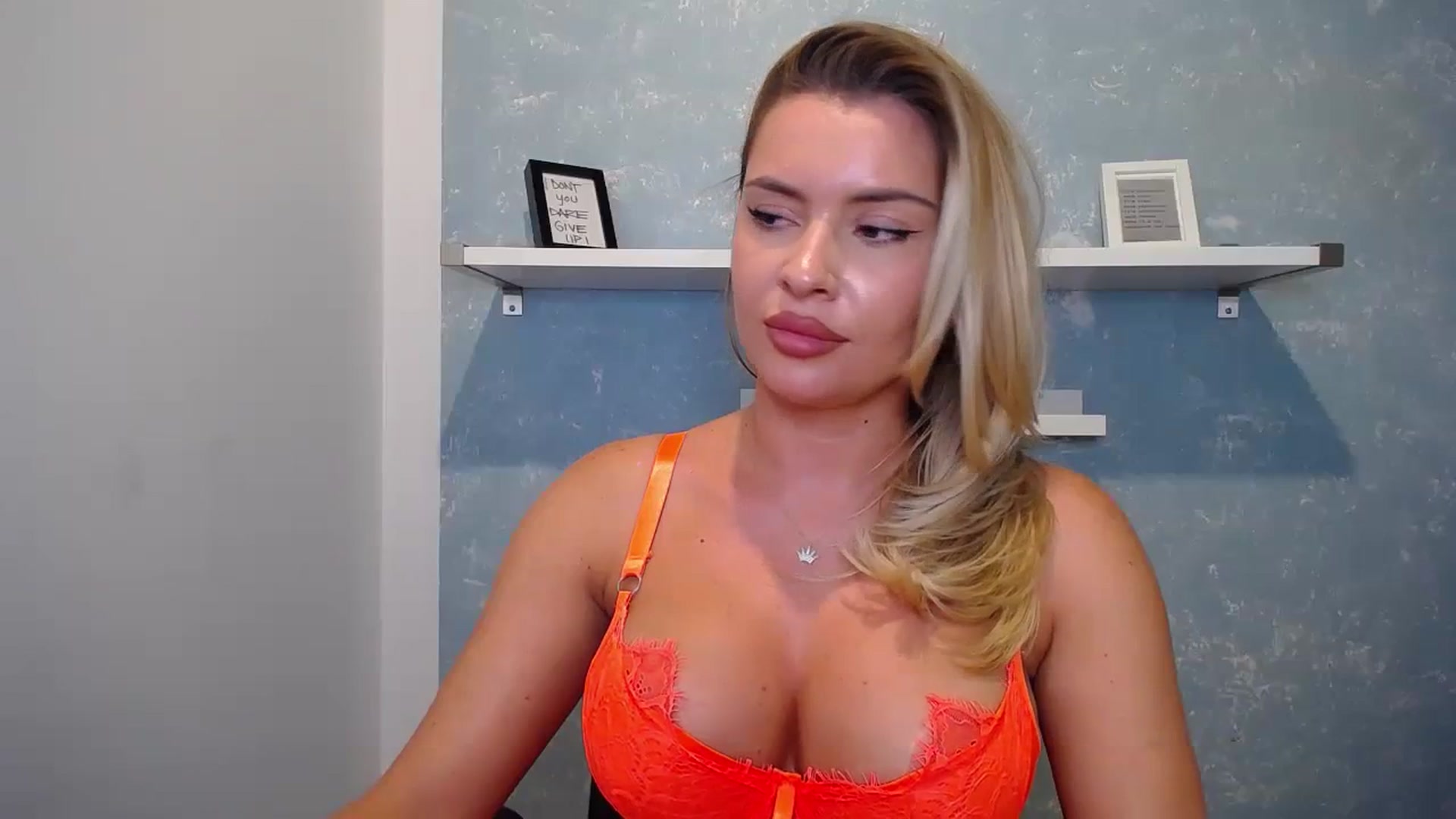 Gallery image thumbnail from EmilyLax's myfreecams stream on, 08/29/2023, 17:38 image 17 of 20