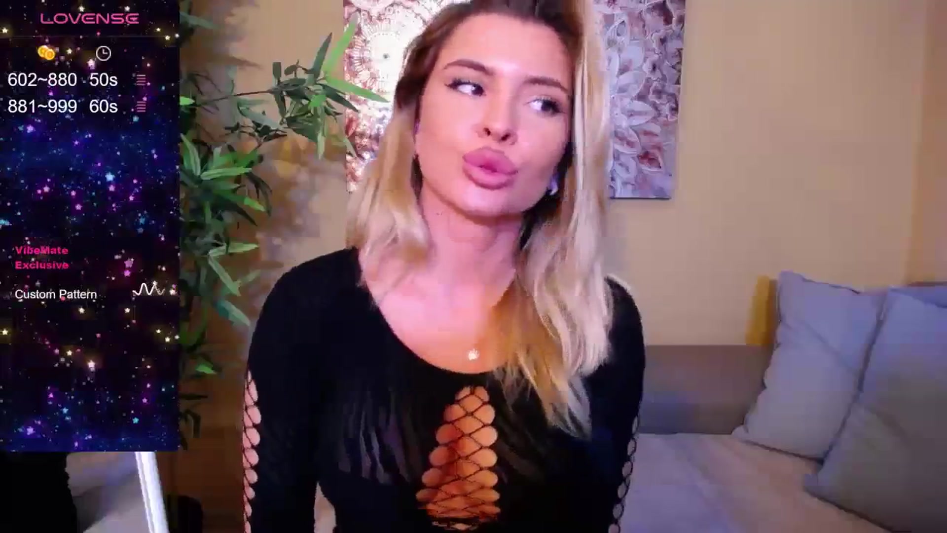 Gallery image thumbnail from EmilyLax's myfreecams stream on, 09/06/2023, 18:21 image 2 of 20