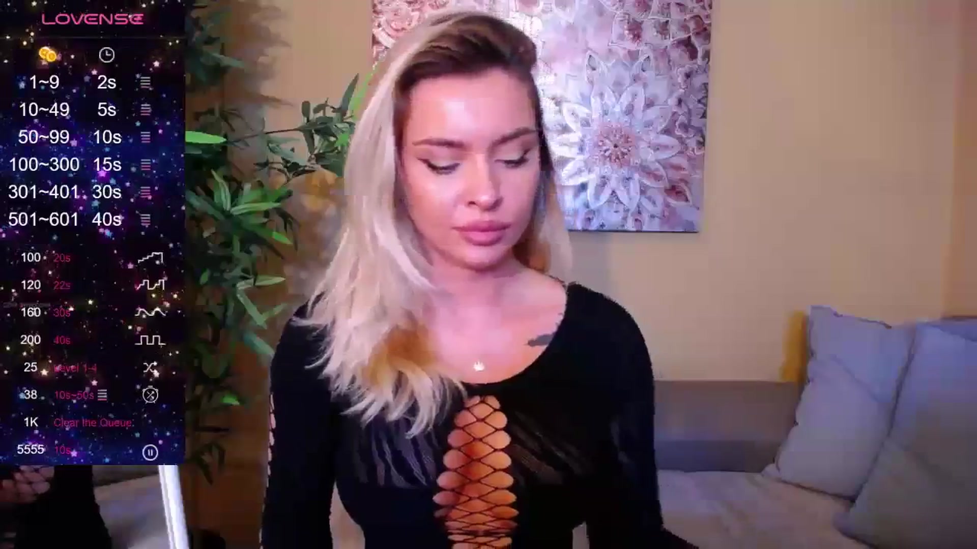 Gallery image thumbnail from EmilyLax's myfreecams stream on, 09/06/2023, 18:21 image 7 of 20