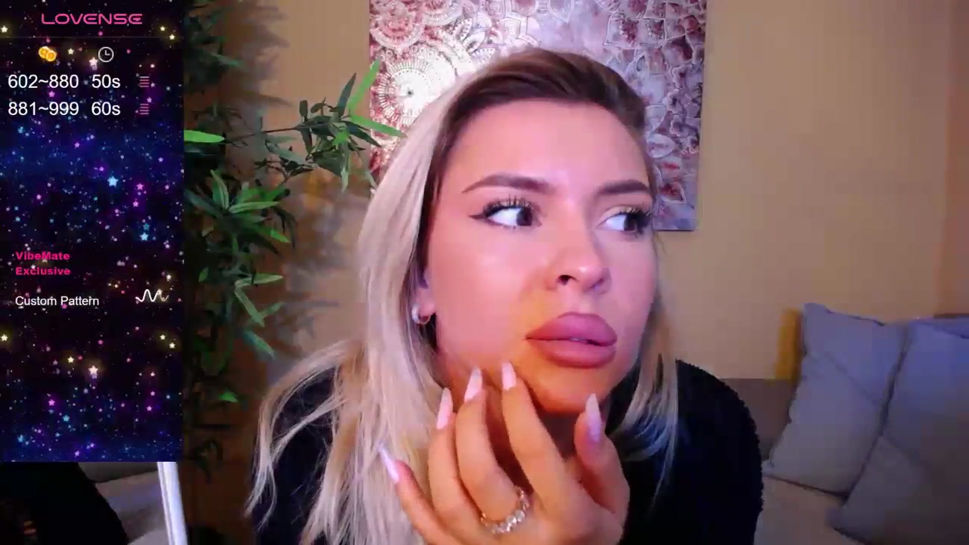 Gallery image thumbnail from EmilyLax's myfreecams stream on, 09/06/2023, 18:21 image 11 of 20