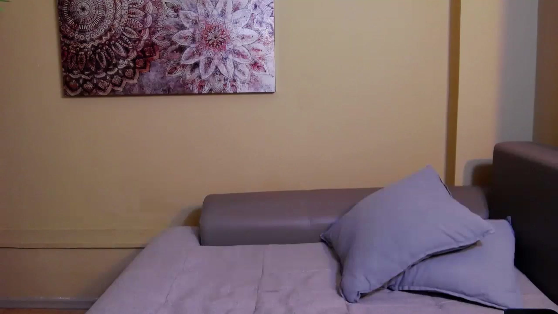 Gallery image thumbnail from EmilyLax's myfreecams stream on, 09/12/2023, 19:25 image 17 of 20