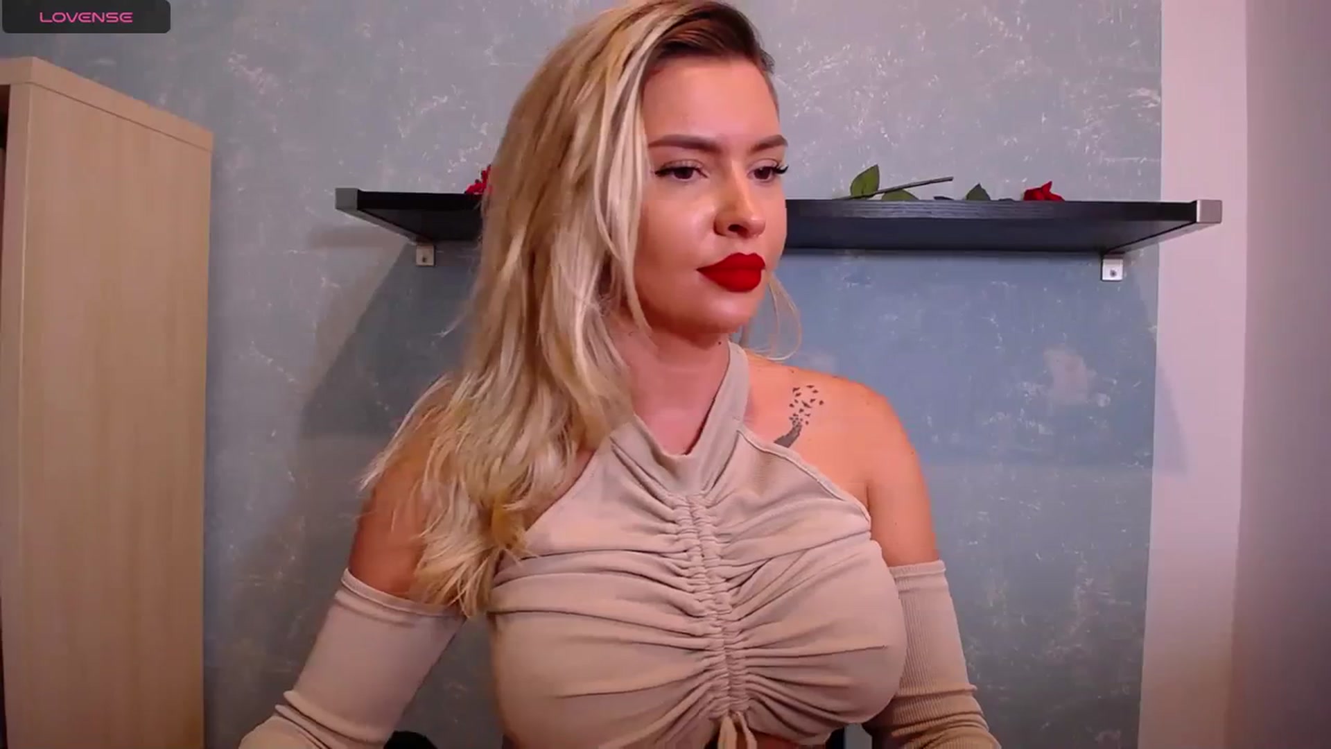 Gallery image thumbnail from EmilyLax's myfreecams stream on, 09/14/2023, 19:38 image 15 of 20