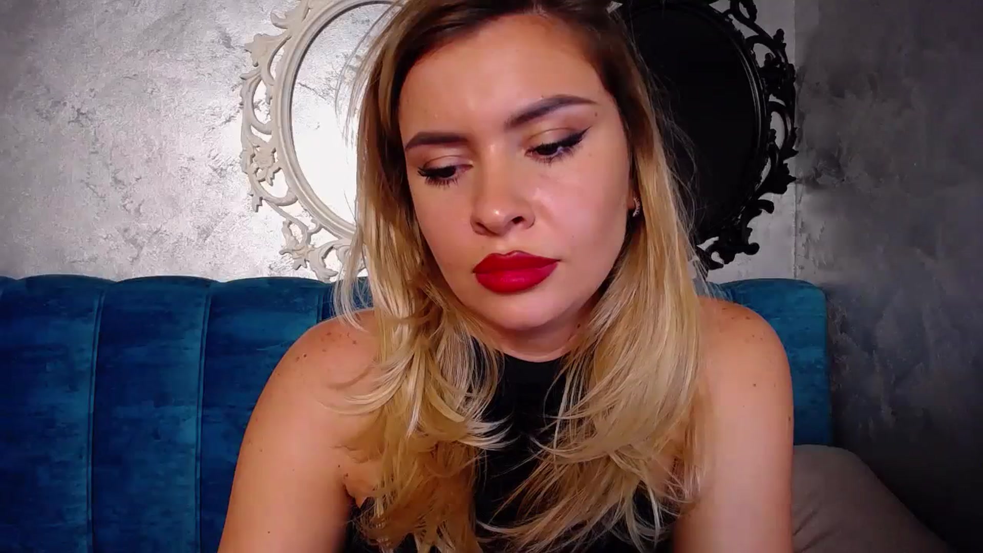 Gallery image thumbnail from EmilyLax's myfreecams stream on, 09/18/2023, 20:50 image 14 of 20