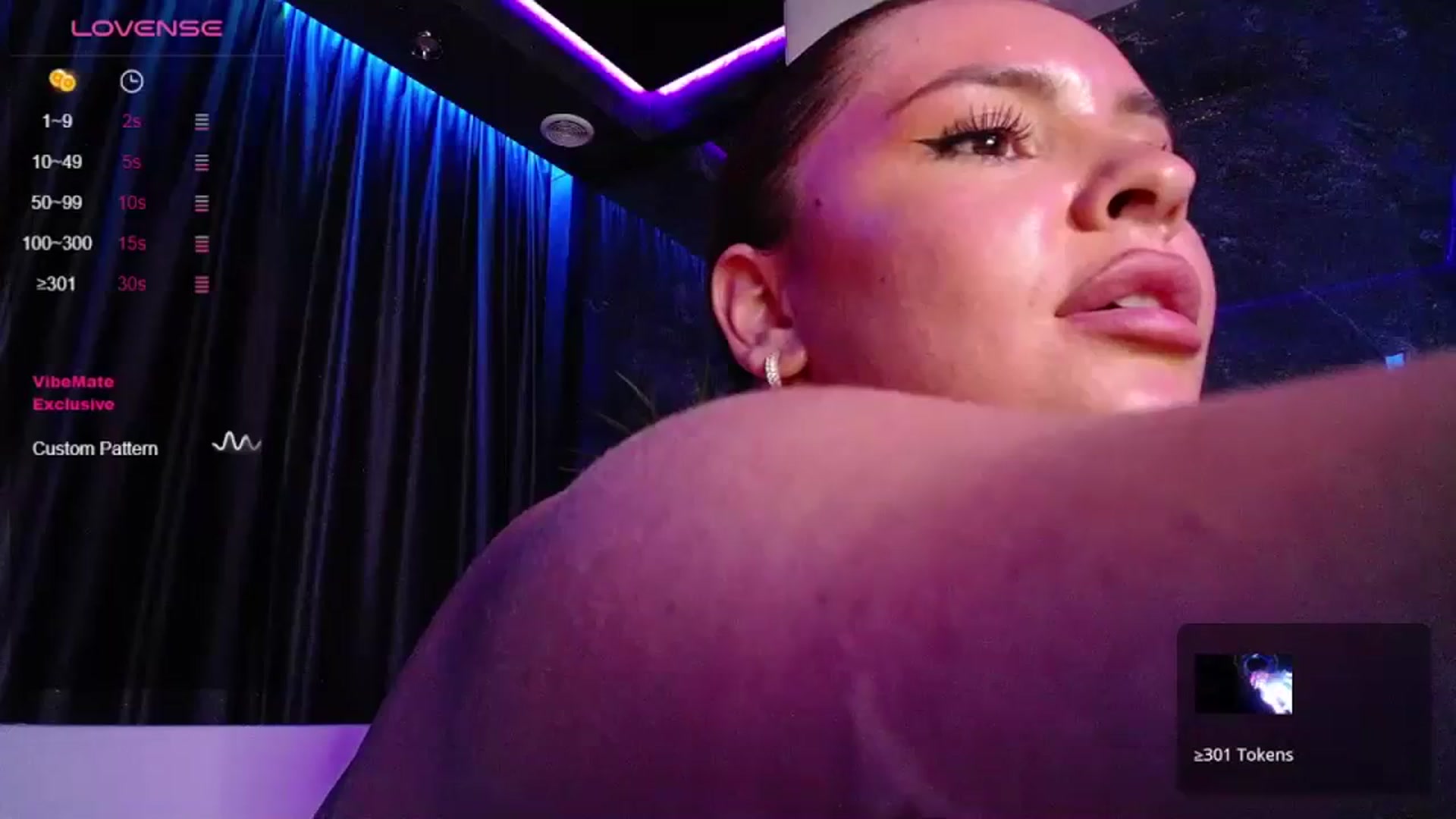 Gallery image thumbnail from EmilyLax's myfreecams stream on, 09/30/2023, 23:18 image 7 of 20