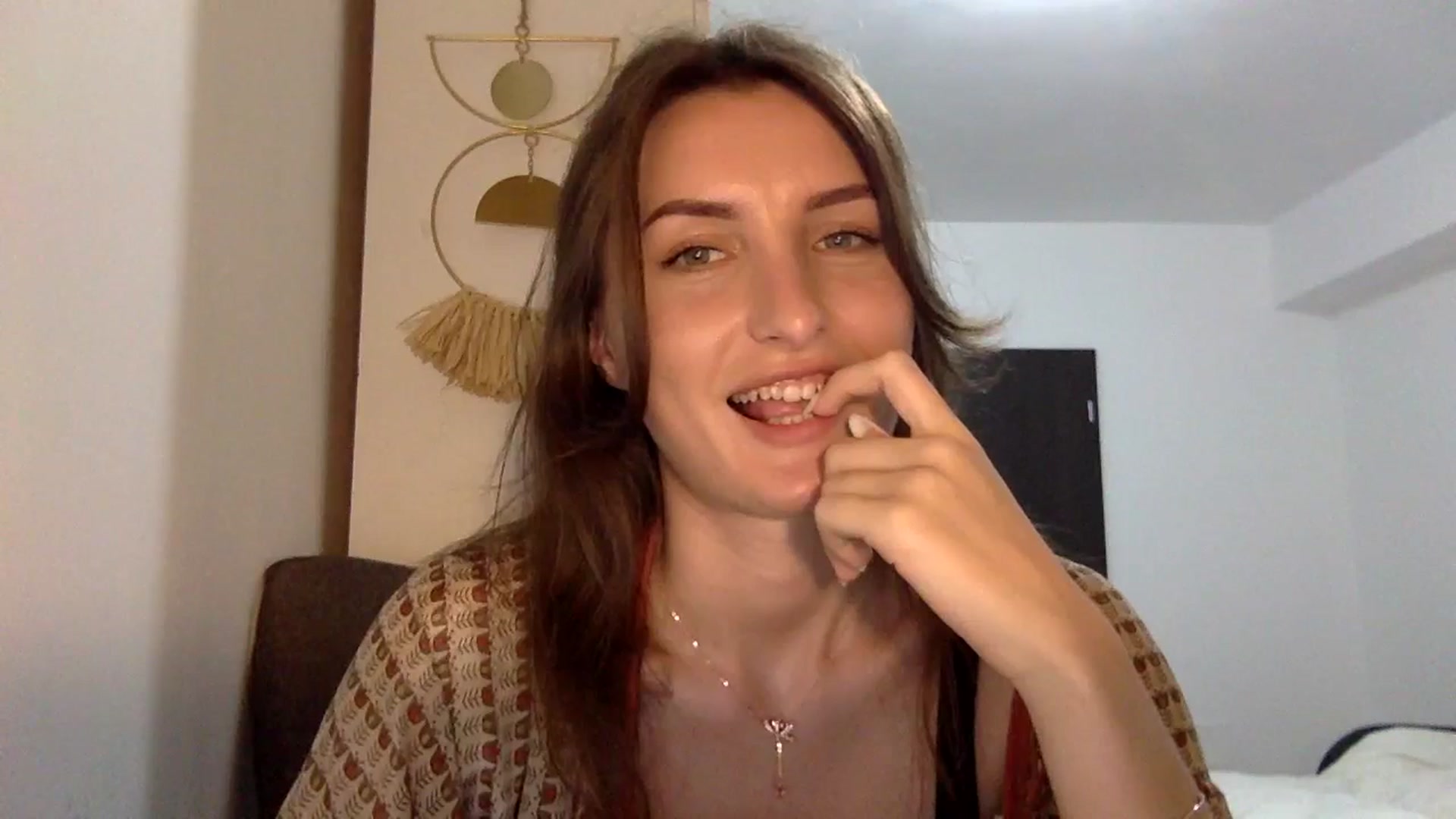 Gallery image thumbnail from EmilyNParis's myfreecams stream on, 04/28/2024, 19:09 image 19 of 20