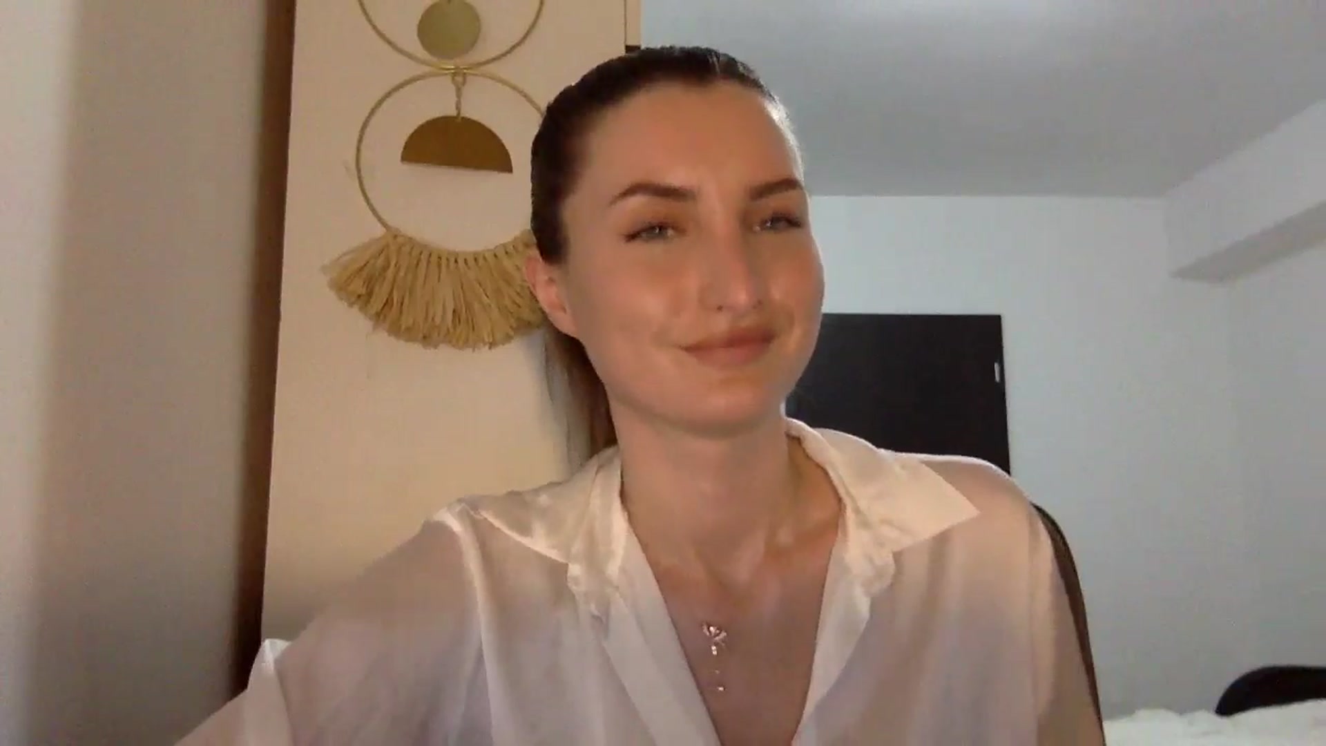 Gallery image thumbnail from EmilyNParis's myfreecams stream on, 05/03/2024, 20:33 image 13 of 20