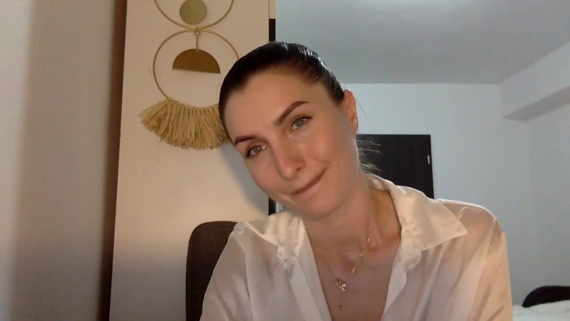 Gallery image thumbnail from EmilyNParis's myfreecams stream on, 05/03/2024, 20:33 image 18 of 20