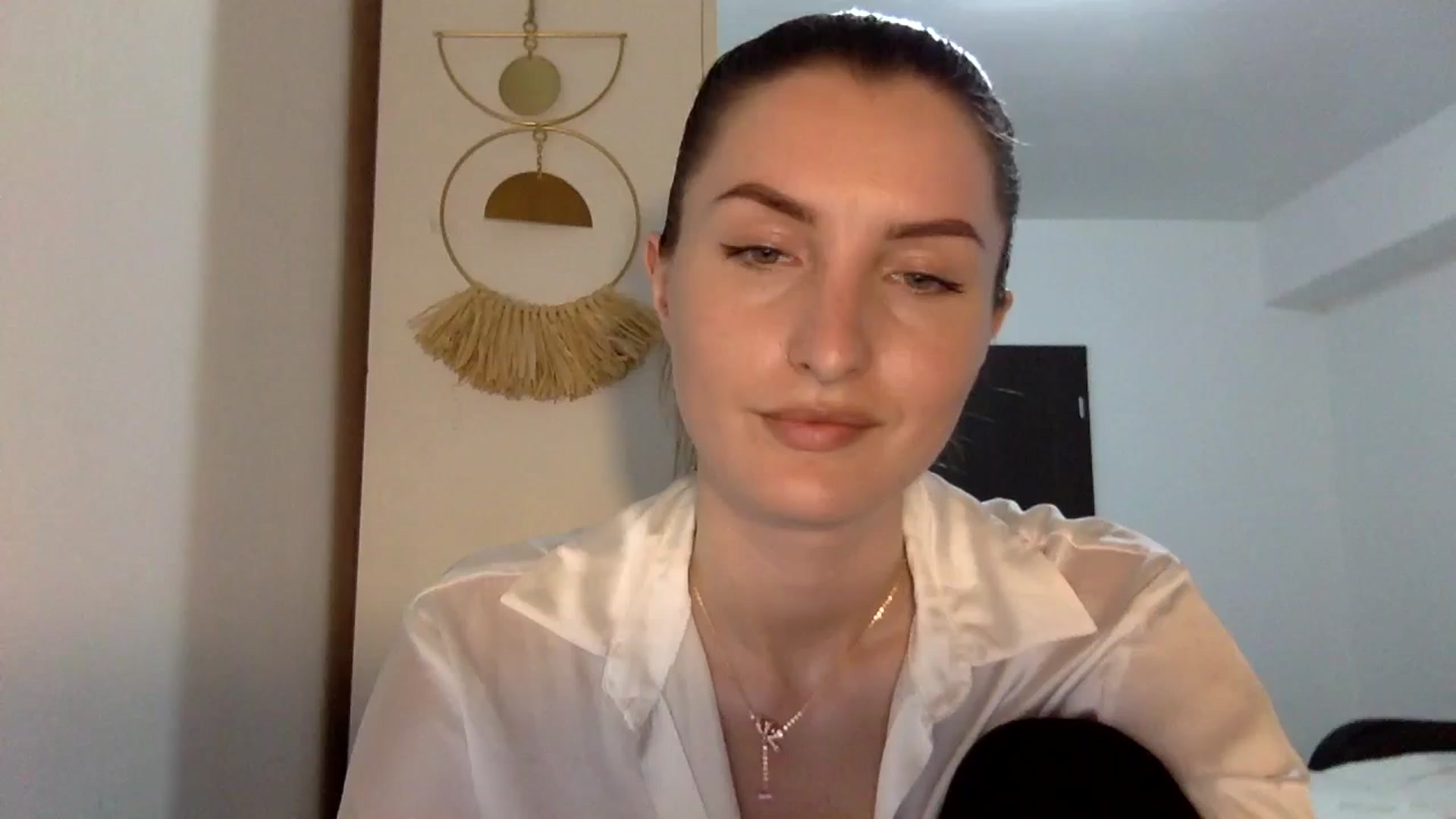 Gallery image thumbnail from EmilyNParis's myfreecams stream on, 05/03/2024, 20:33 image 6 of 20