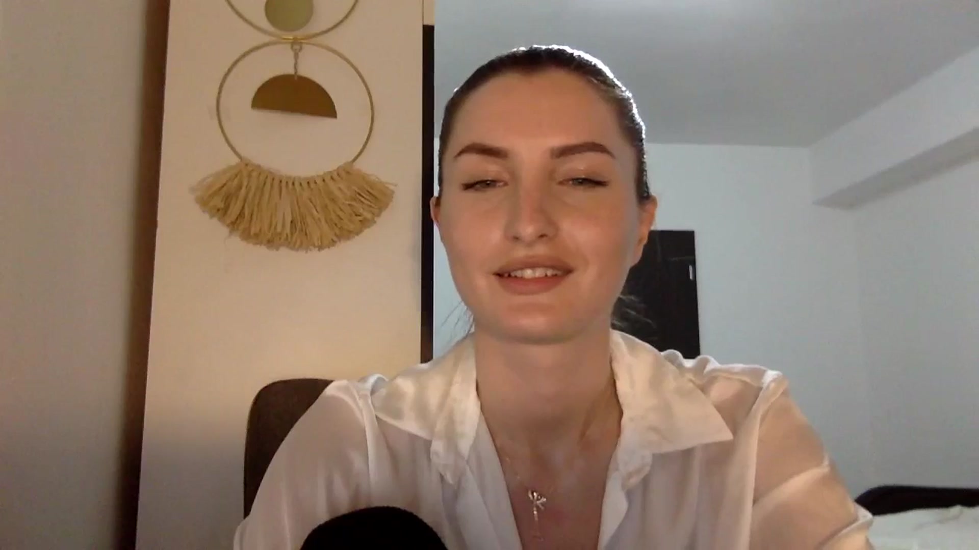 Gallery image thumbnail from EmilyNParis's myfreecams stream on, 05/03/2024, 20:33 image 20 of 20