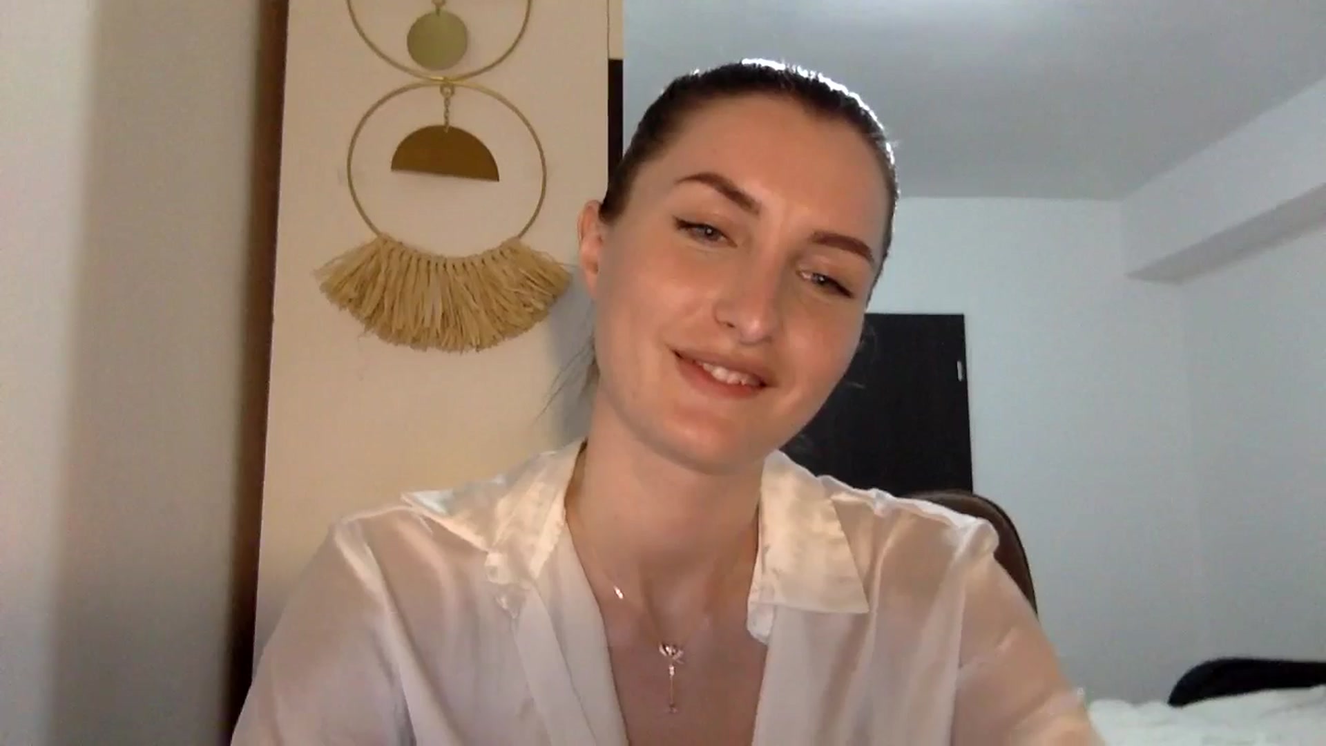 Gallery image thumbnail from EmilyNParis's myfreecams stream on, 05/03/2024, 20:51 image 13 of 20