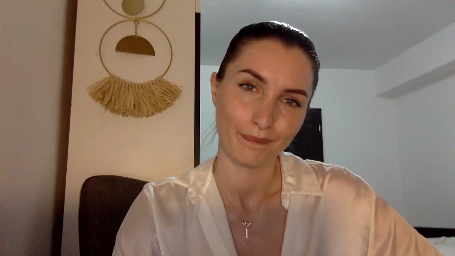 Gallery image thumbnail from EmilyNParis's myfreecams stream on, 05/03/2024, 20:51 image 1 of 20