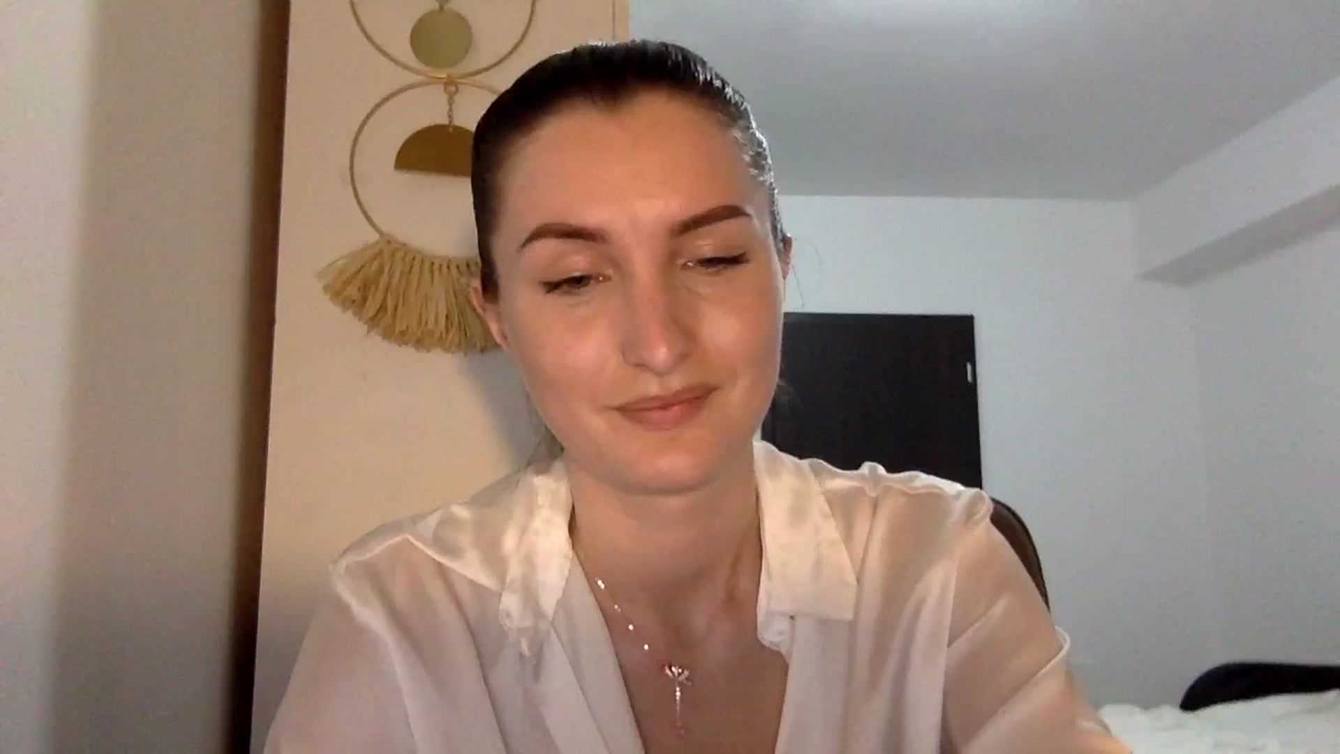 Gallery image thumbnail from EmilyNParis's myfreecams stream on, 05/03/2024, 20:51 image 19 of 20
