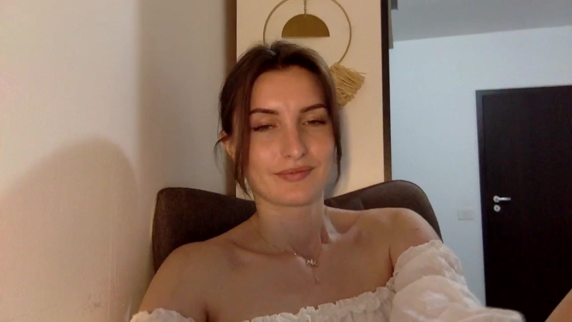 Gallery image thumbnail from EmilyNParis's myfreecams stream on, 05/04/2024, 23:23 image 19 of 20