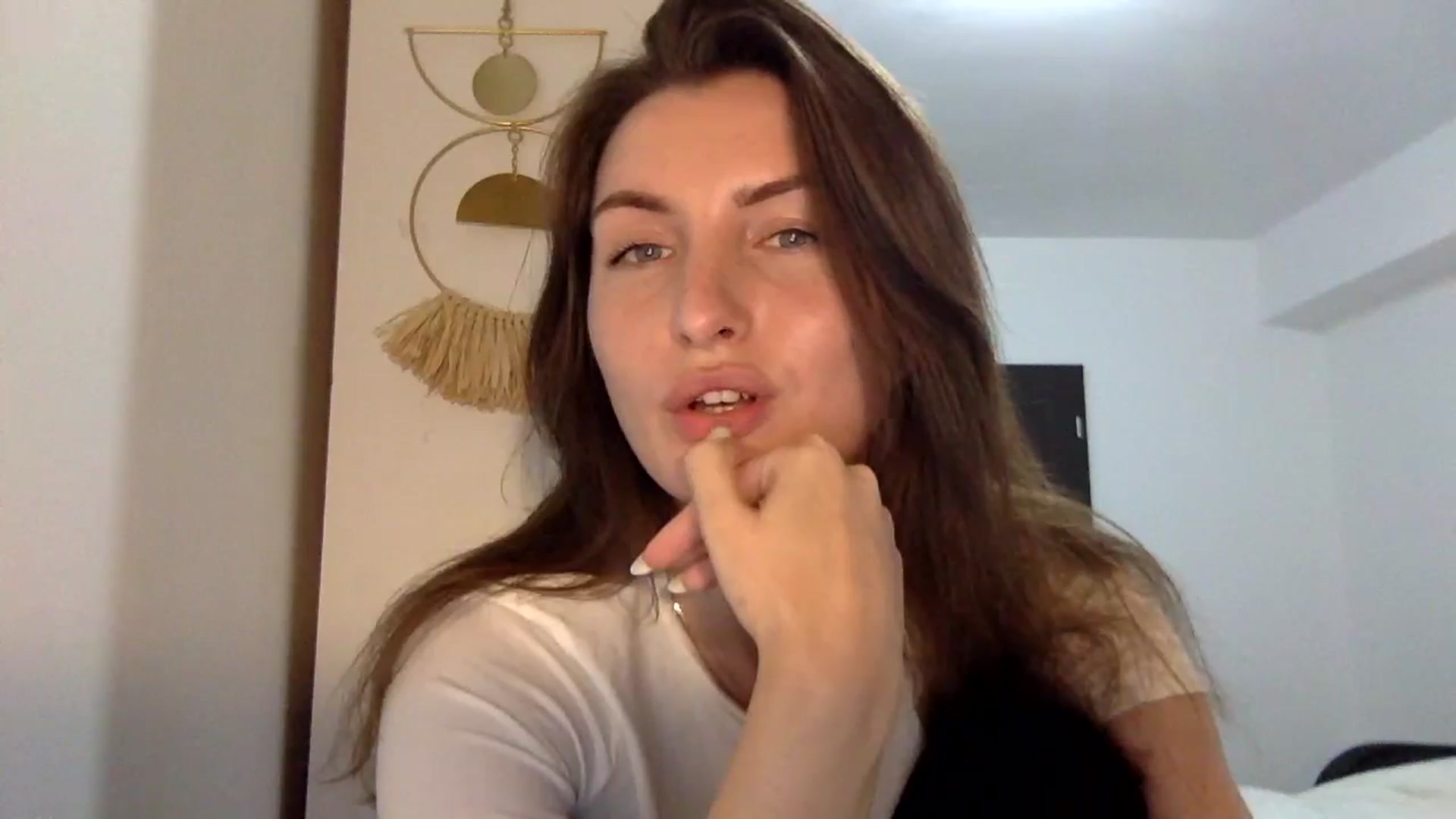 Gallery image thumbnail from EmilyNParis's myfreecams stream on, 05/10/2024, 20:55 image 2 of 20