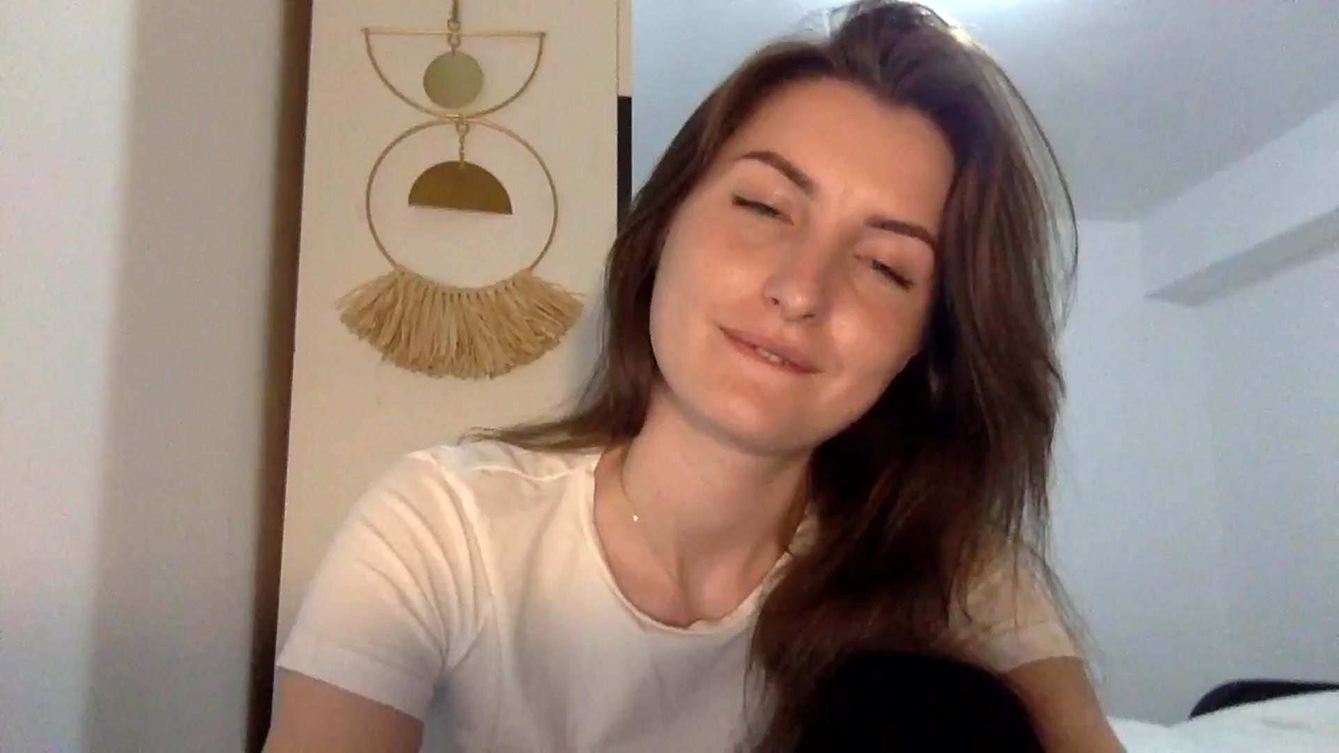 Gallery image thumbnail from EmilyNParis's myfreecams stream on, 05/10/2024, 21:27 image 12 of 20