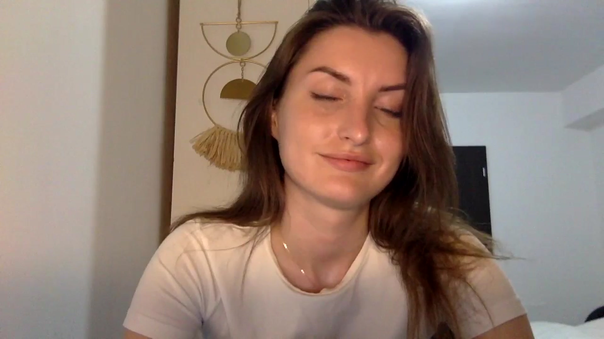 Gallery image thumbnail from EmilyNParis's myfreecams stream on, 05/11/2024, 24:19 image 15 of 20