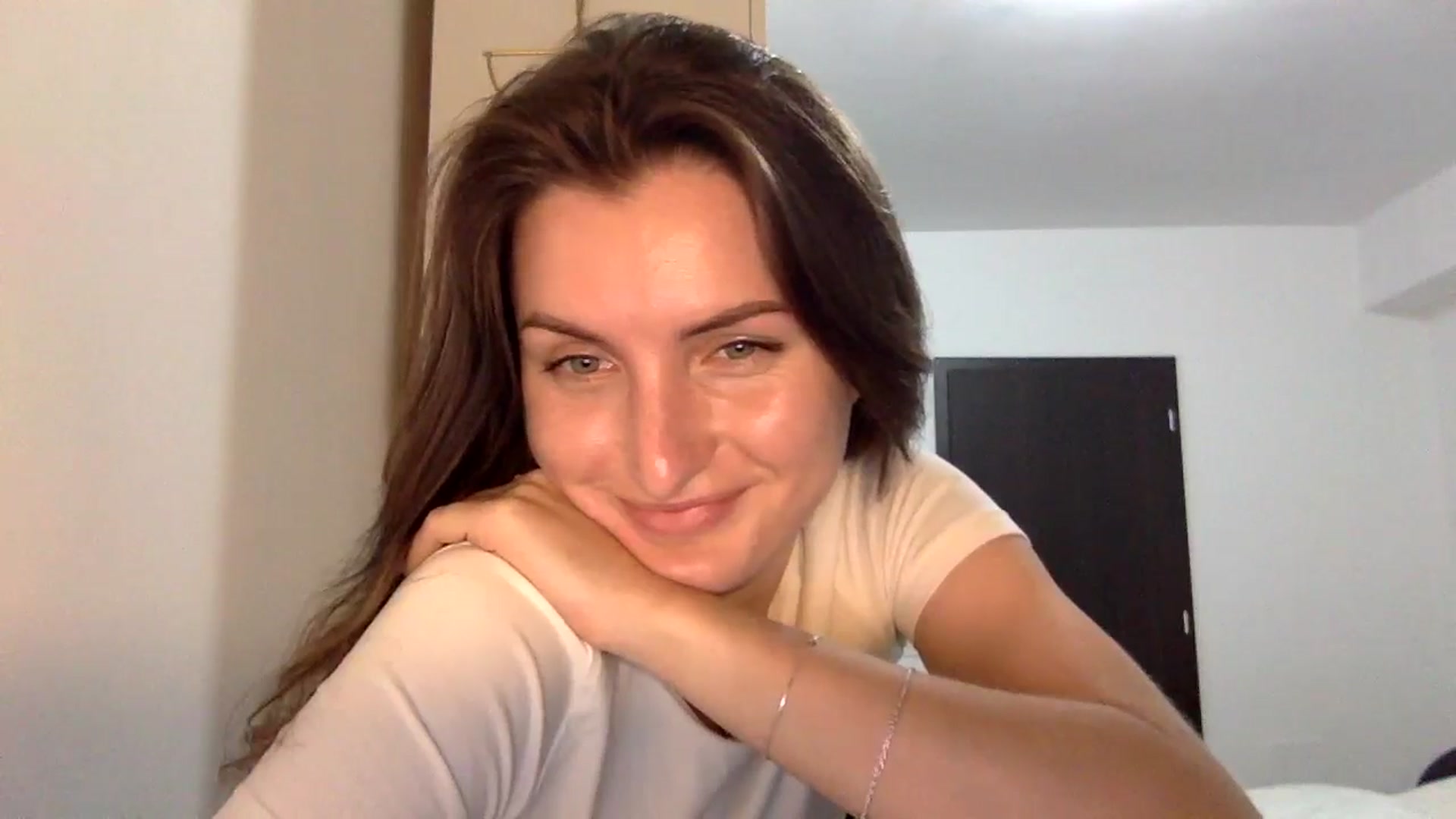 Gallery image thumbnail from EmilyNParis's myfreecams stream on, 05/11/2024, 24:19 image 5 of 20