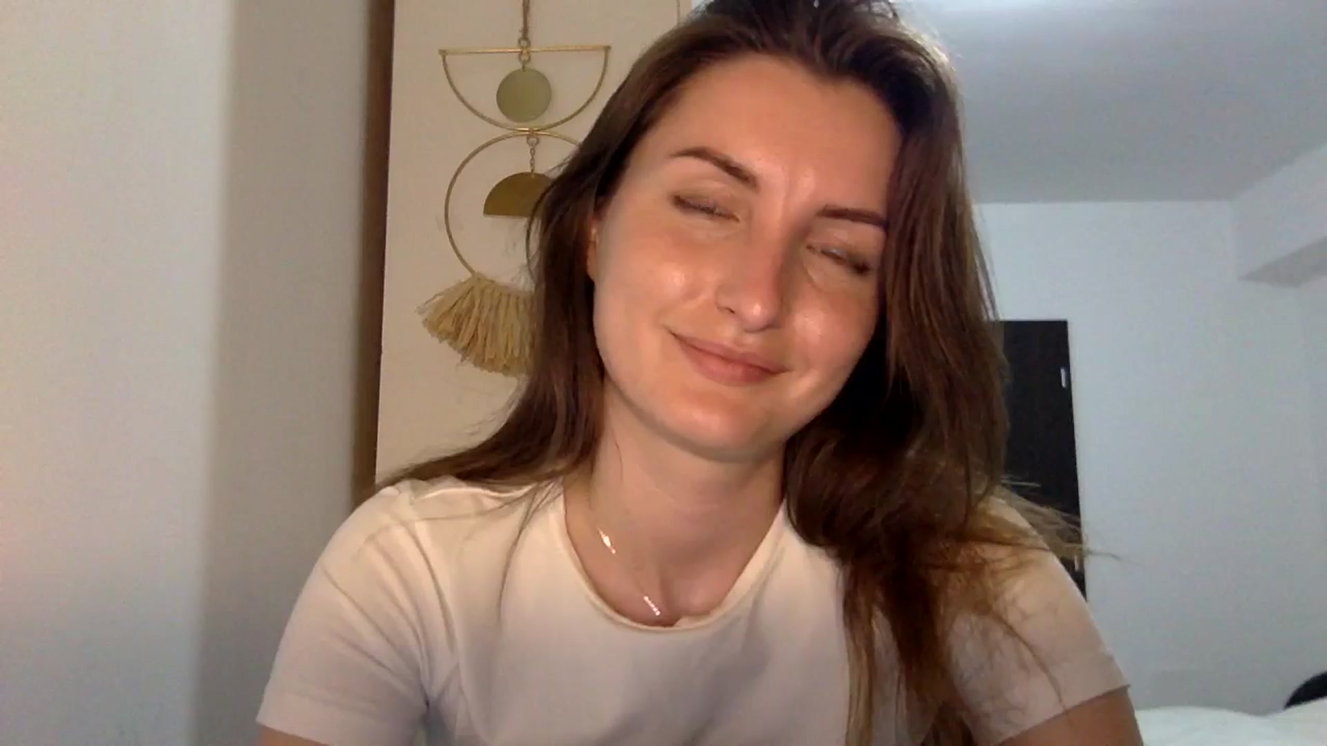 Gallery image thumbnail from EmilyNParis's myfreecams stream on, 05/11/2024, 24:19 image 14 of 20