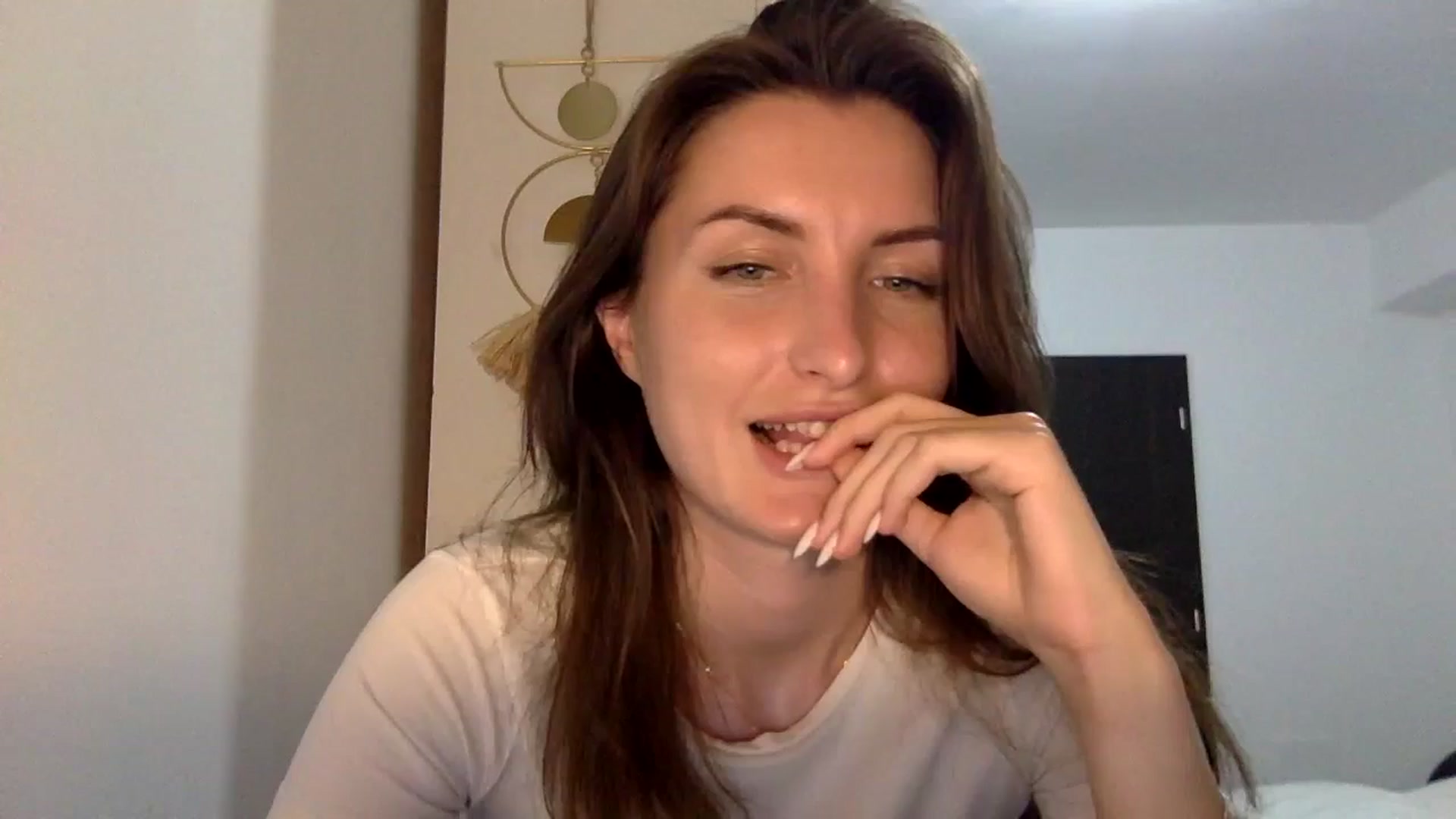 Gallery image thumbnail from EmilyNParis's myfreecams stream on, 05/11/2024, 24:35 image 15 of 20