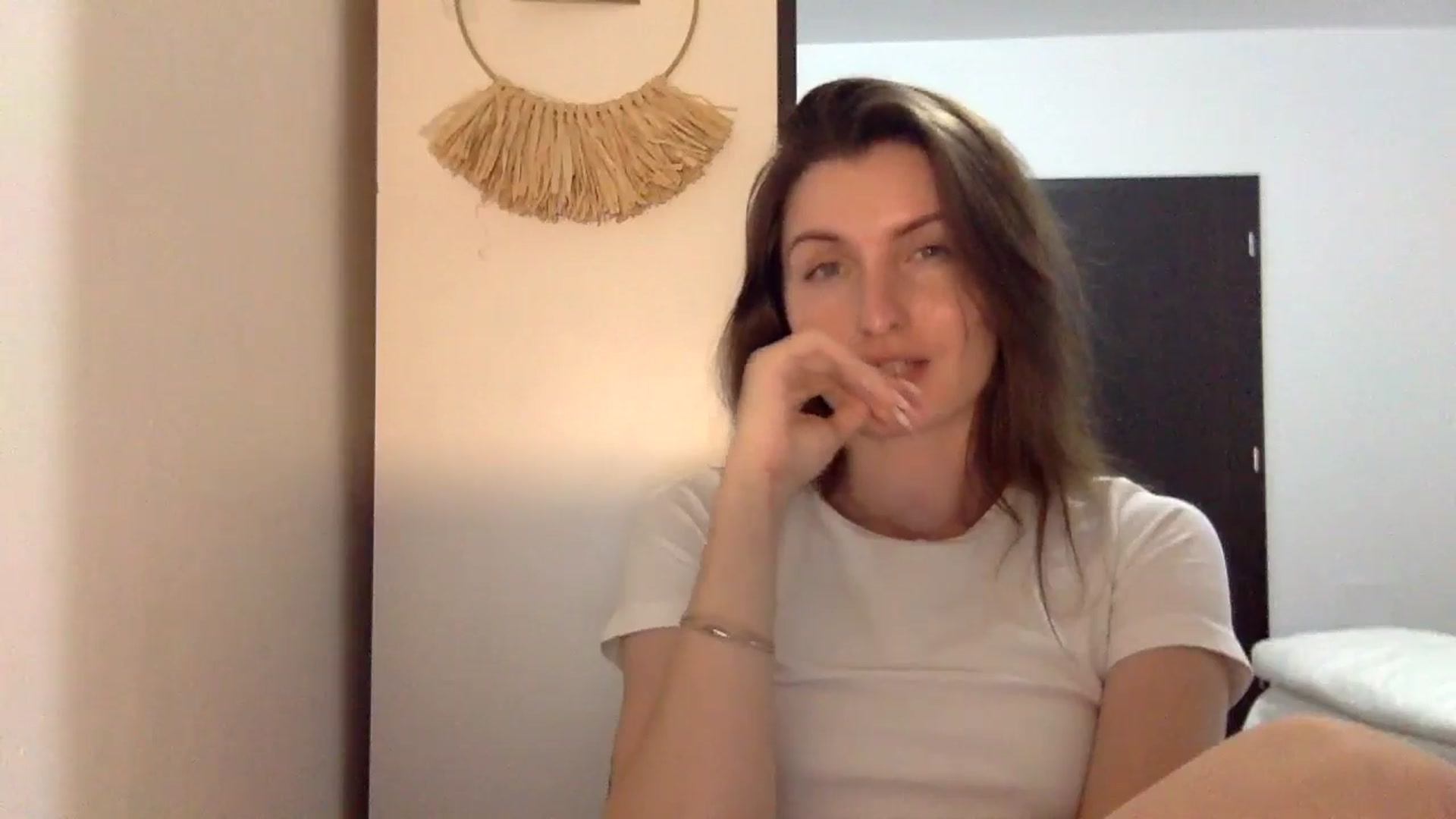 Gallery image thumbnail from EmilyNParis's myfreecams stream on, 05/11/2024, 01:06 image 2 of 20