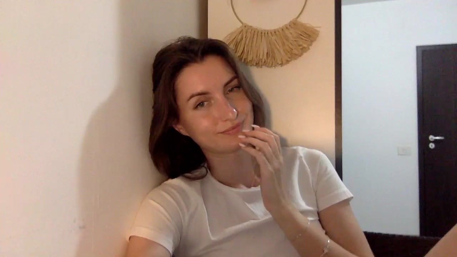 Gallery image thumbnail from EmilyNParis's myfreecams stream on, 05/11/2024, 01:06 image 15 of 20