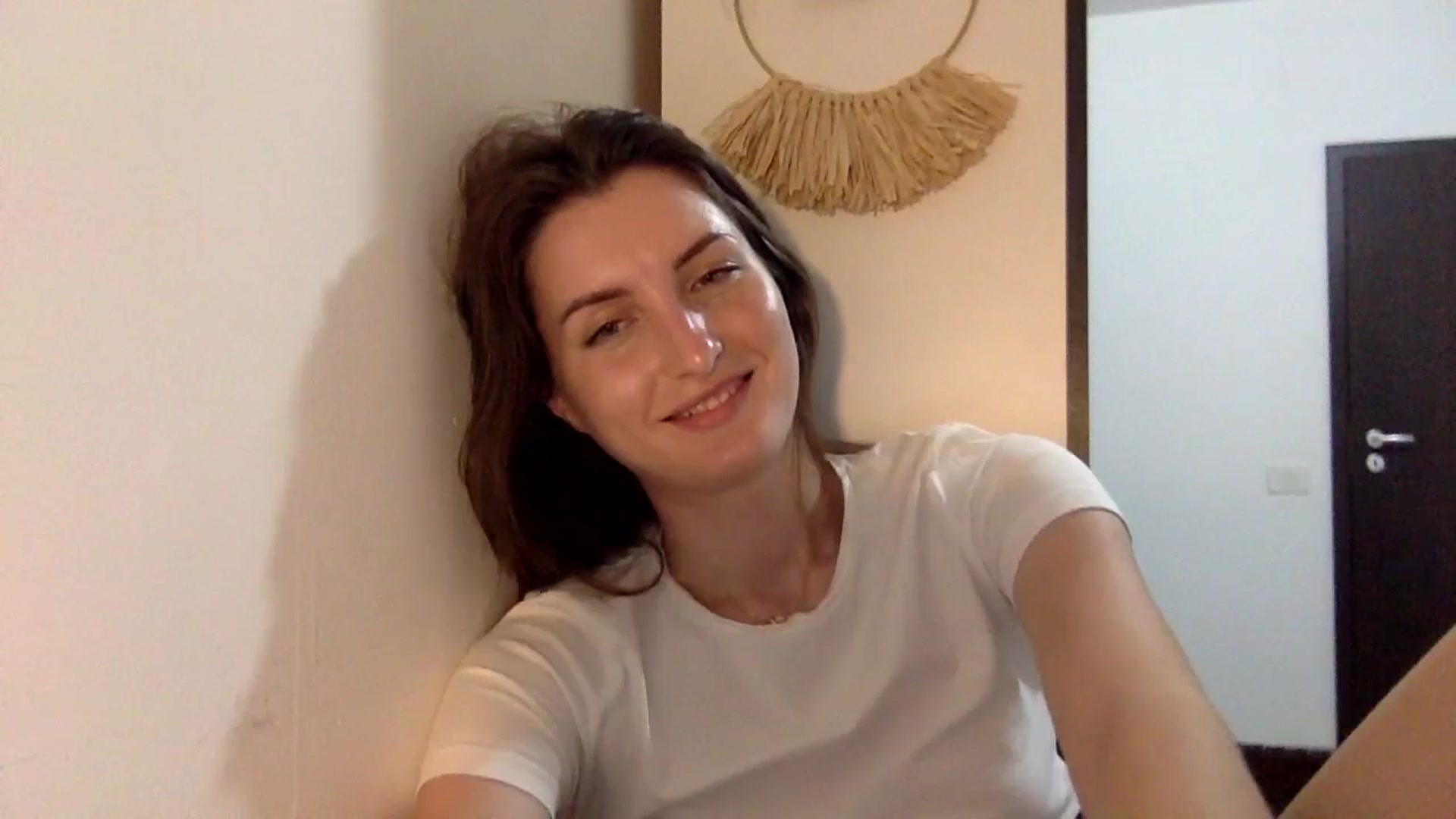 Gallery image thumbnail from EmilyNParis's myfreecams stream on, 05/11/2024, 01:06 image 18 of 20