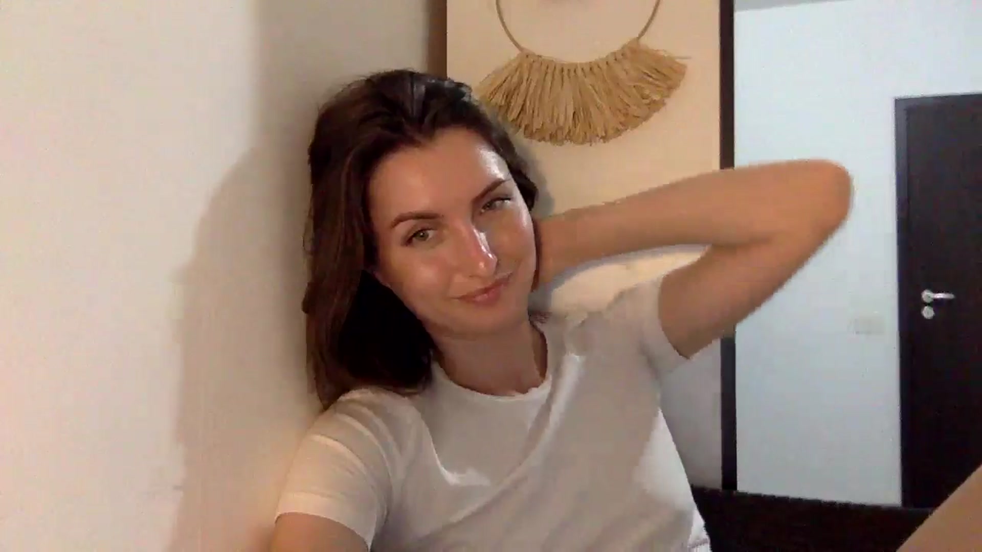 Gallery image thumbnail from EmilyNParis's myfreecams stream on, 05/11/2024, 01:06 image 9 of 20