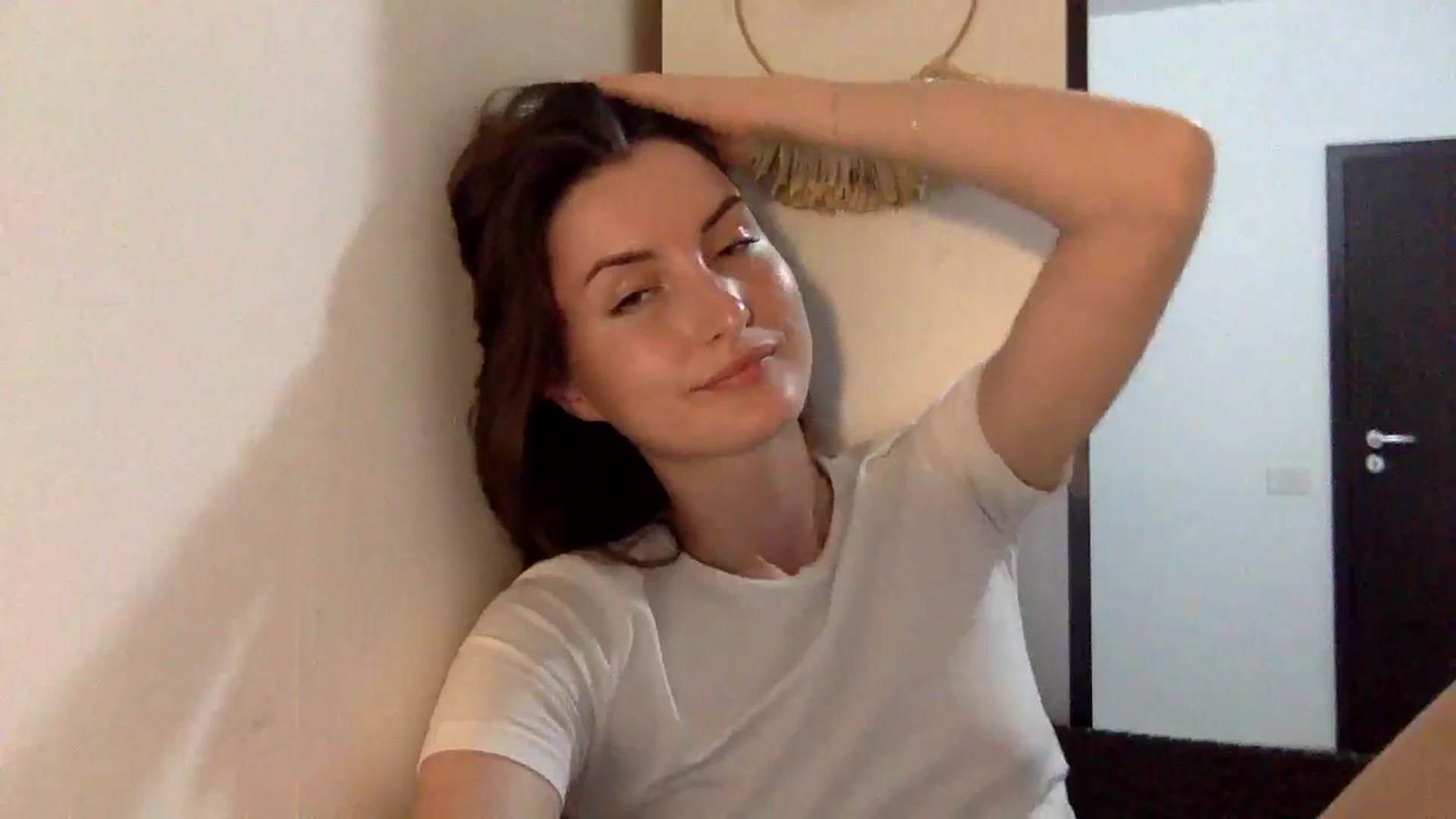 Gallery image thumbnail from EmilyNParis's myfreecams stream on, 05/11/2024, 01:06 image 16 of 20