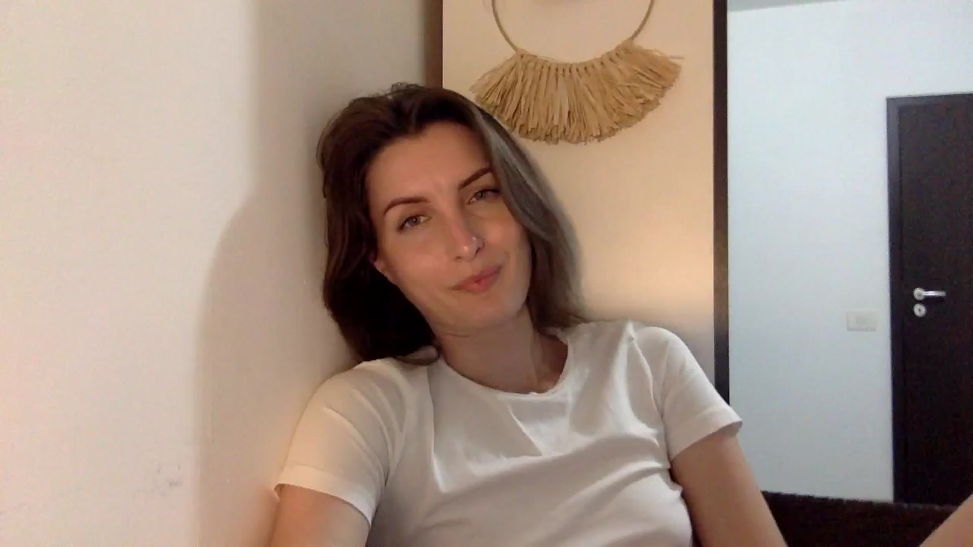 Gallery image thumbnail from EmilyNParis's myfreecams stream on, 05/11/2024, 01:06 image 14 of 20