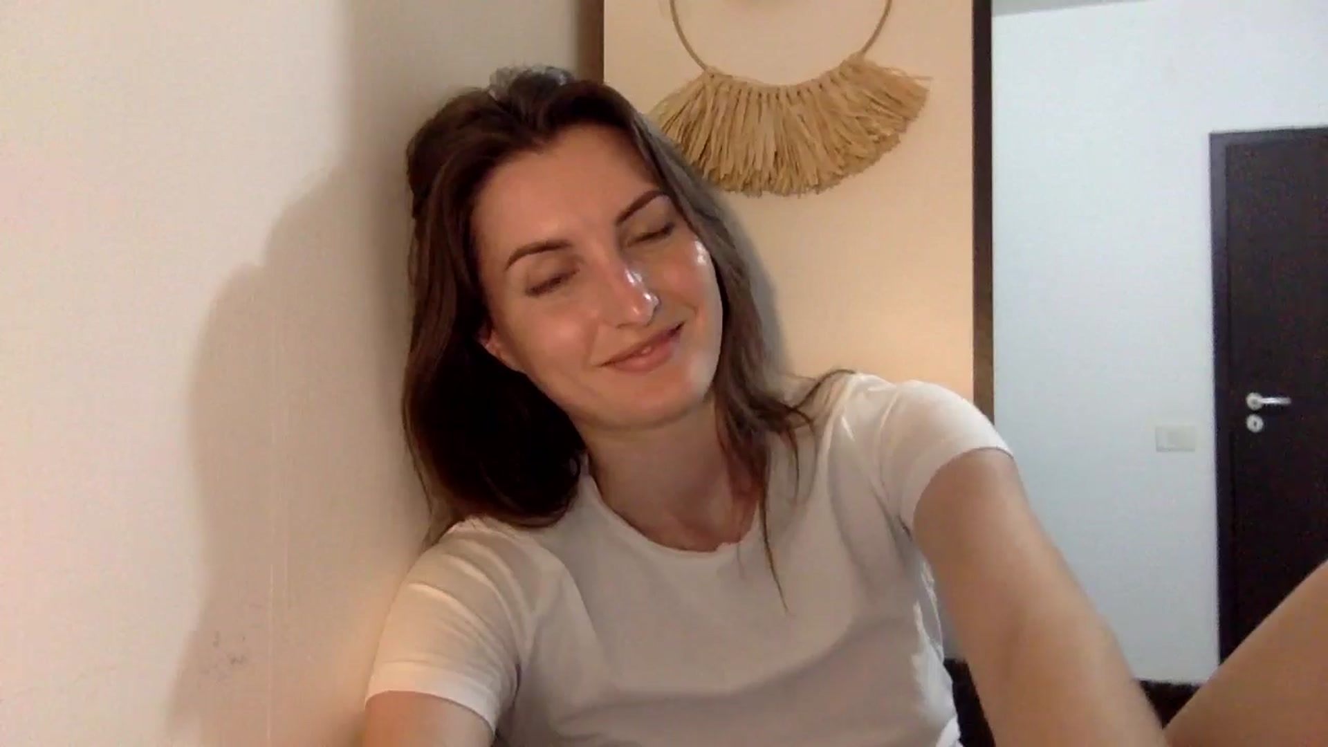 Gallery image thumbnail from EmilyNParis's myfreecams stream on, 05/11/2024, 01:06 image 6 of 20