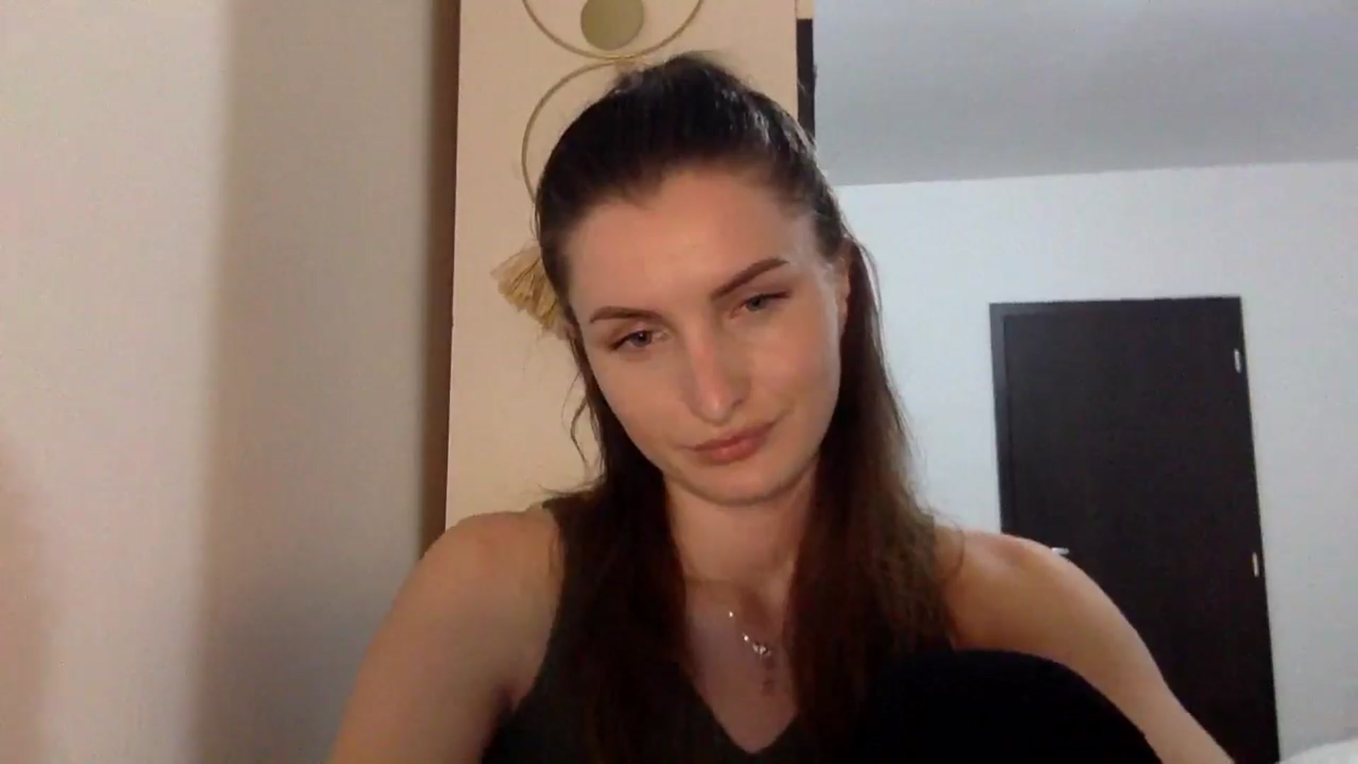 Gallery image thumbnail from EmilyNParis's myfreecams stream on, 05/16/2024, 20:31 image 3 of 20