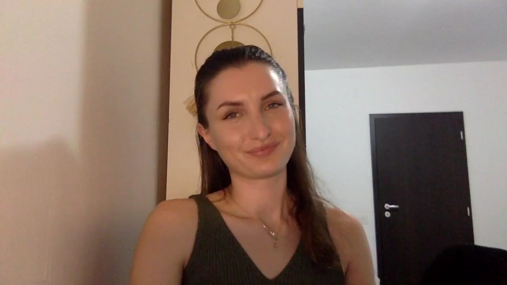 Gallery image thumbnail from EmilyNParis's myfreecams stream on, 05/16/2024, 20:31 image 19 of 20