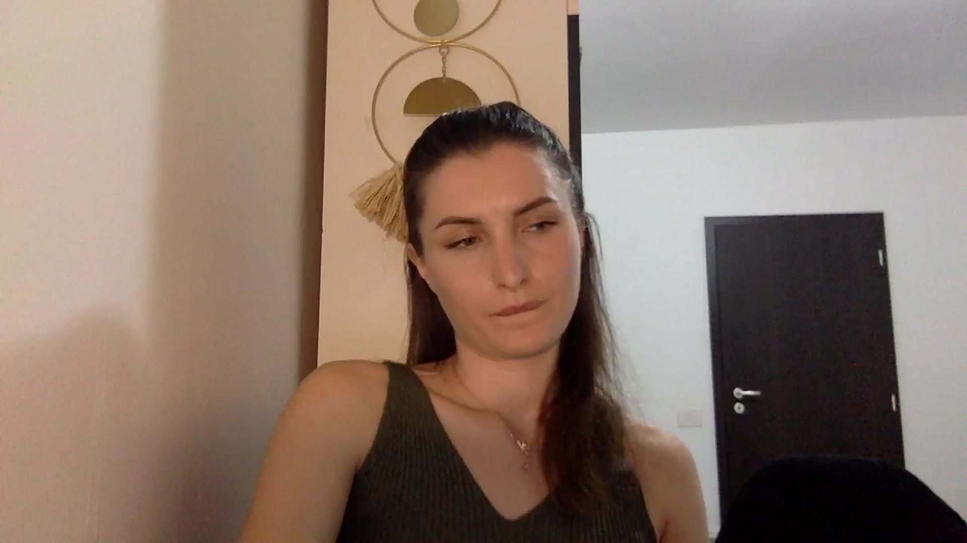 Gallery image thumbnail from EmilyNParis's myfreecams stream on, 05/16/2024, 20:31 image 16 of 20