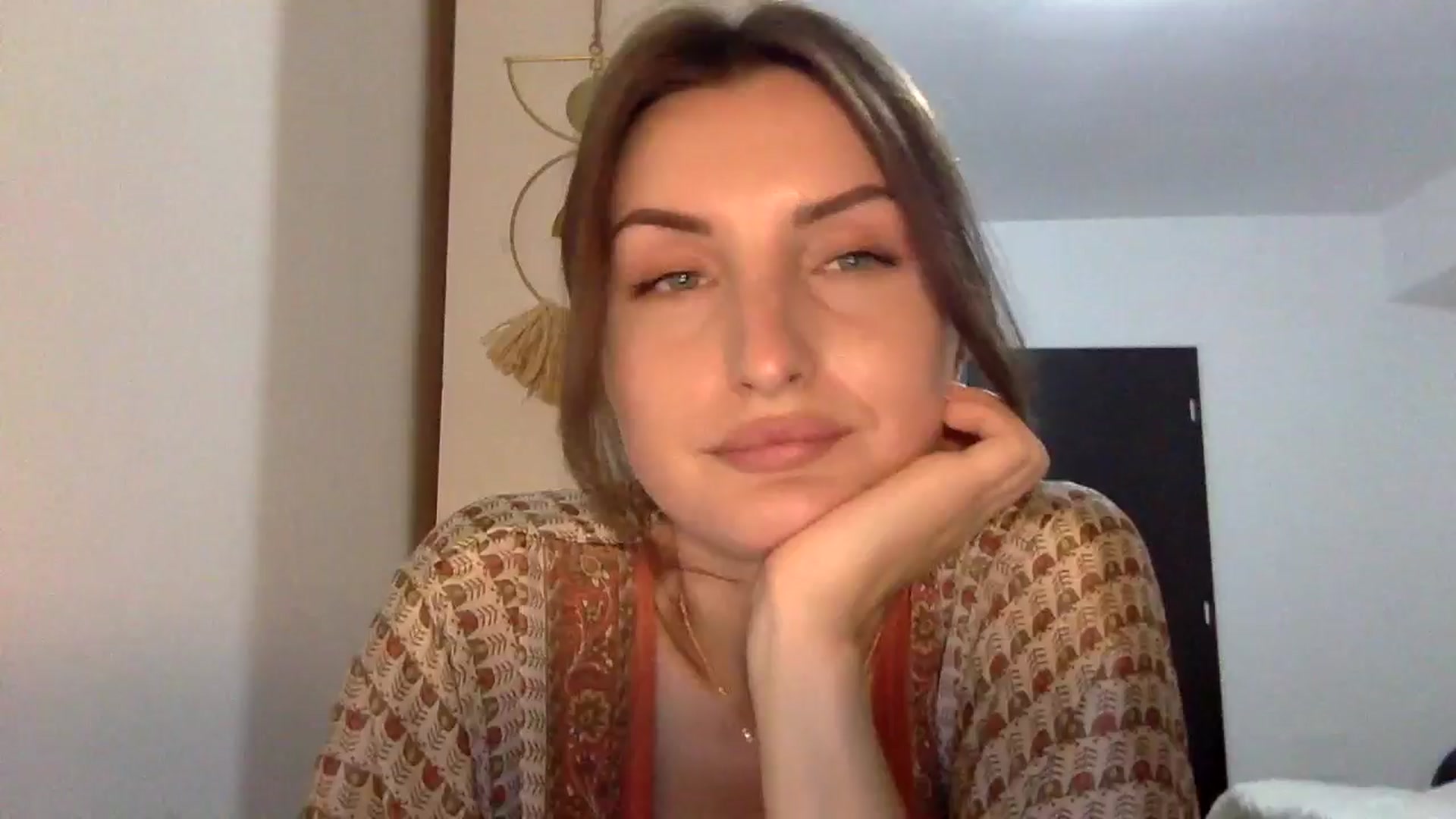 Gallery image thumbnail from EmilyNParis's myfreecams stream on, 05/18/2024, 19:53 image 16 of 20