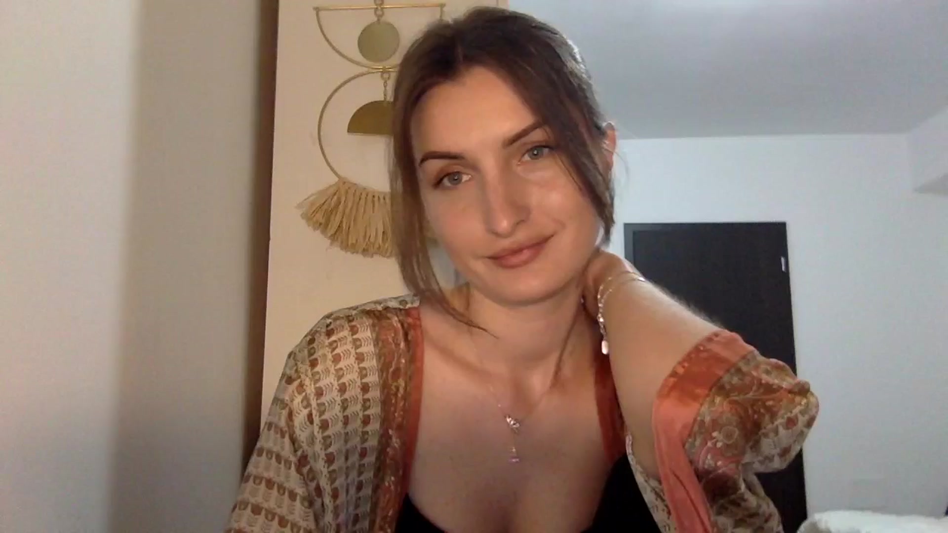 Gallery image thumbnail from EmilyNParis's myfreecams stream on, 05/18/2024, 19:53 image 1 of 20
