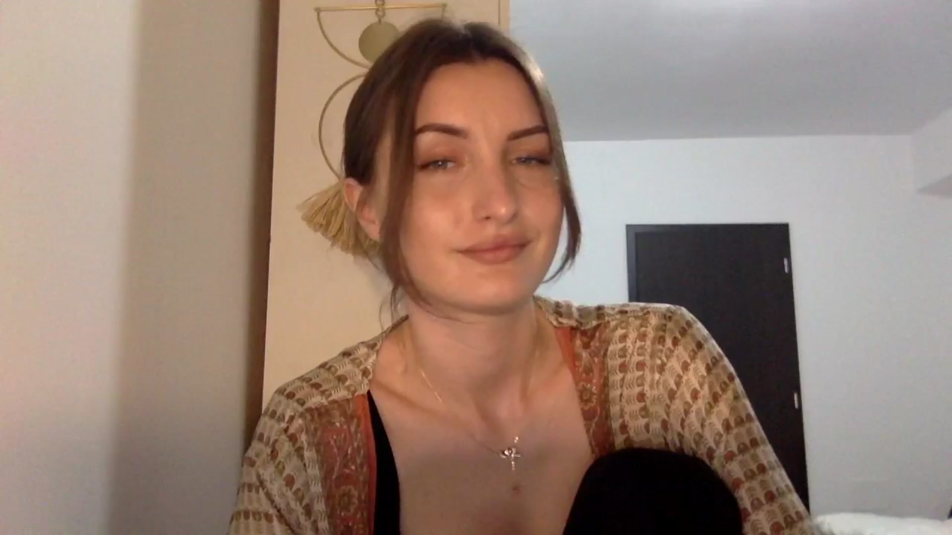 Gallery image thumbnail from EmilyNParis's myfreecams stream on, 05/18/2024, 19:53 image 9 of 20