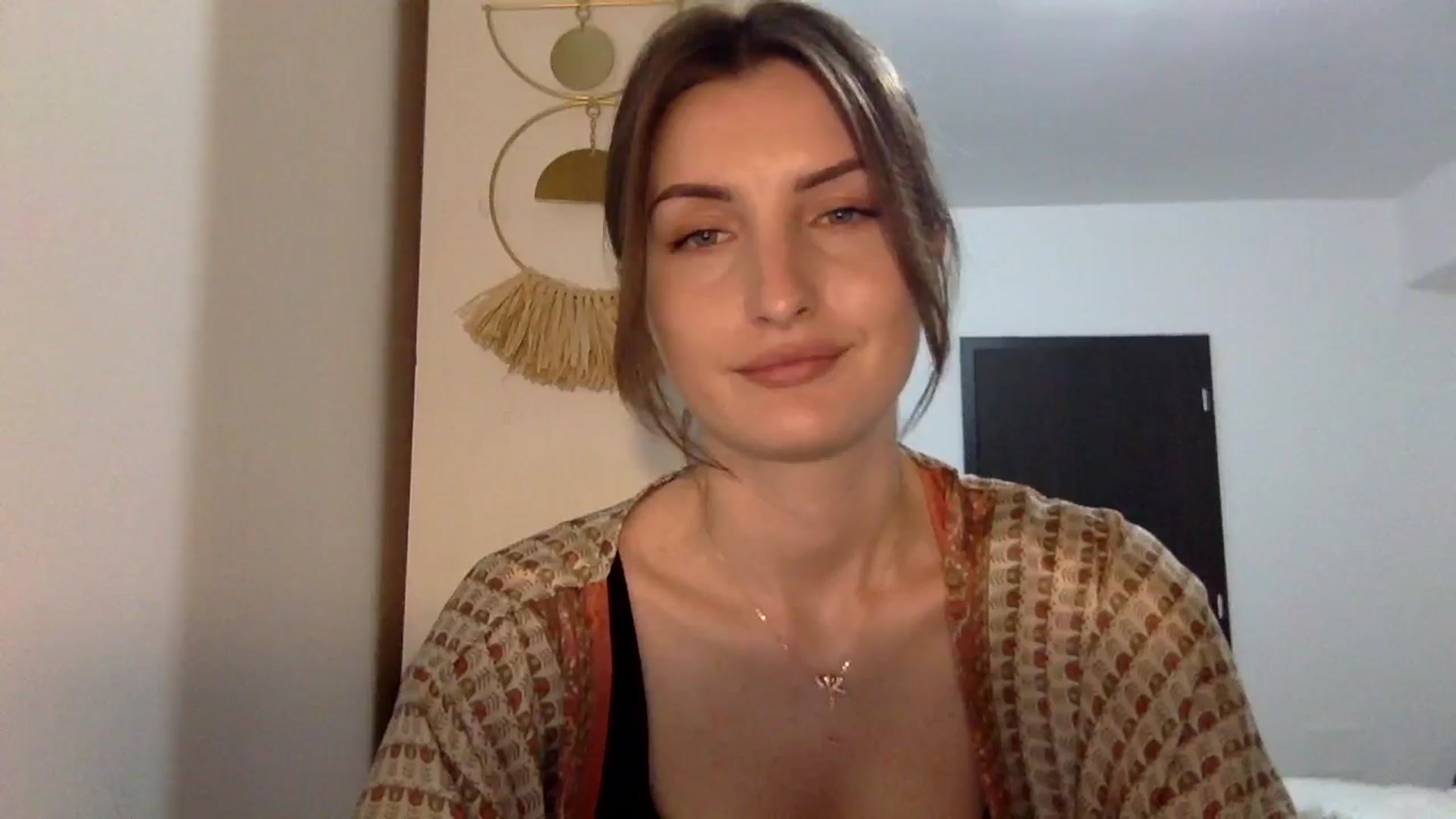 Gallery image thumbnail from EmilyNParis's myfreecams stream on, 05/18/2024, 19:53 image 12 of 20