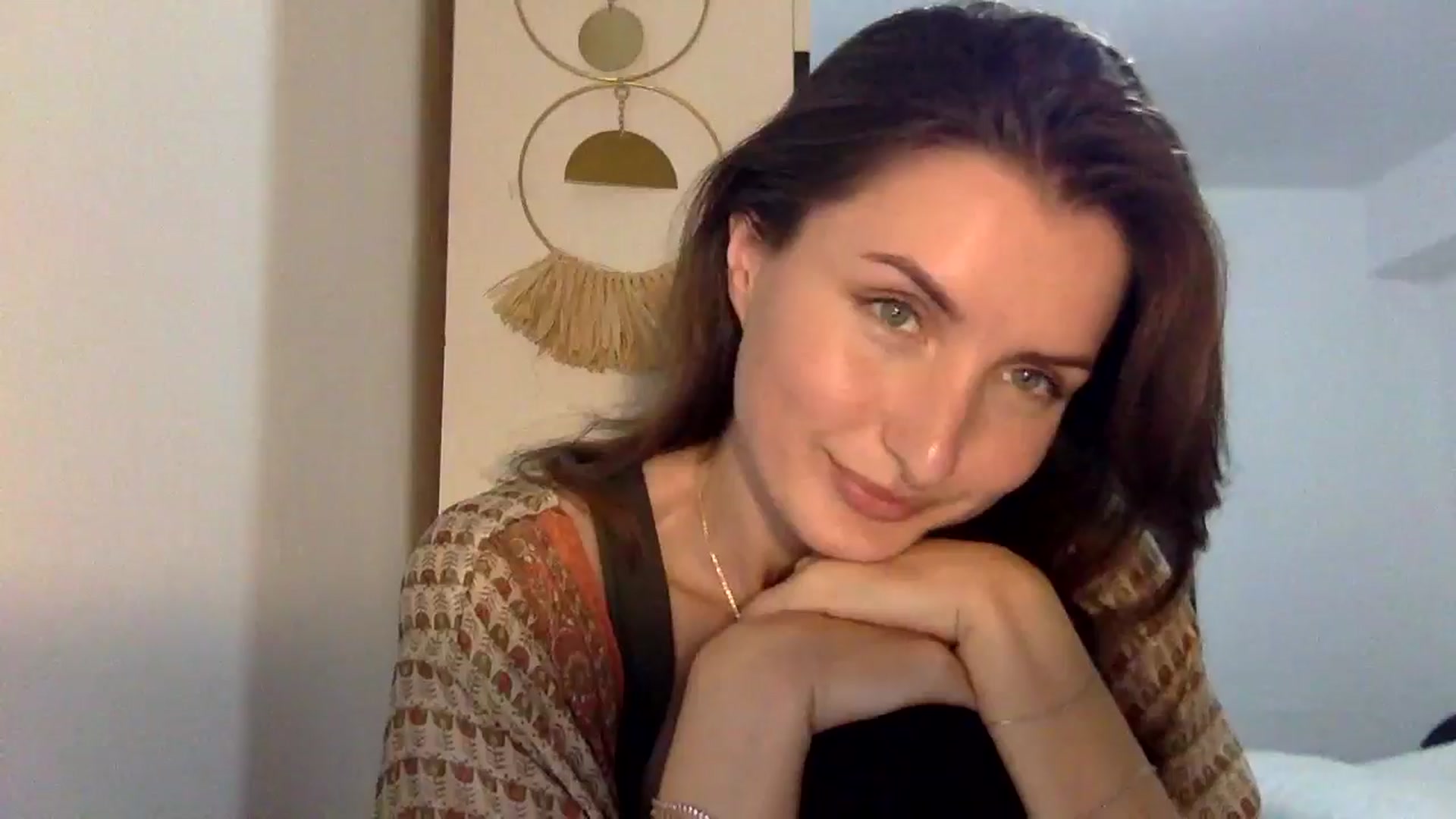 Gallery image thumbnail from EmilyNParis's myfreecams stream on, 05/19/2024, 21:13 image 13 of 20